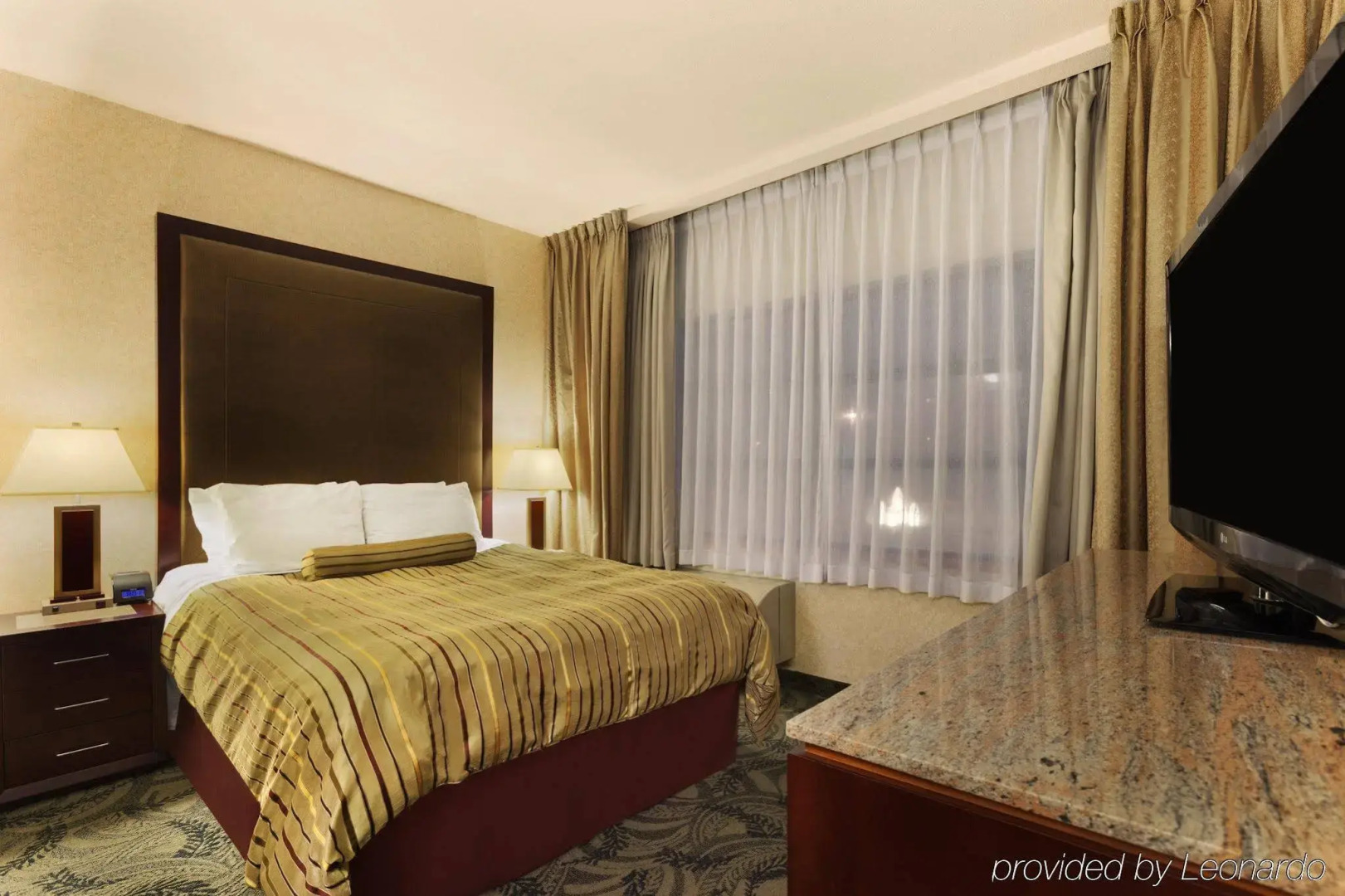 Poco Inn and Suites Hotel & Conference Centre