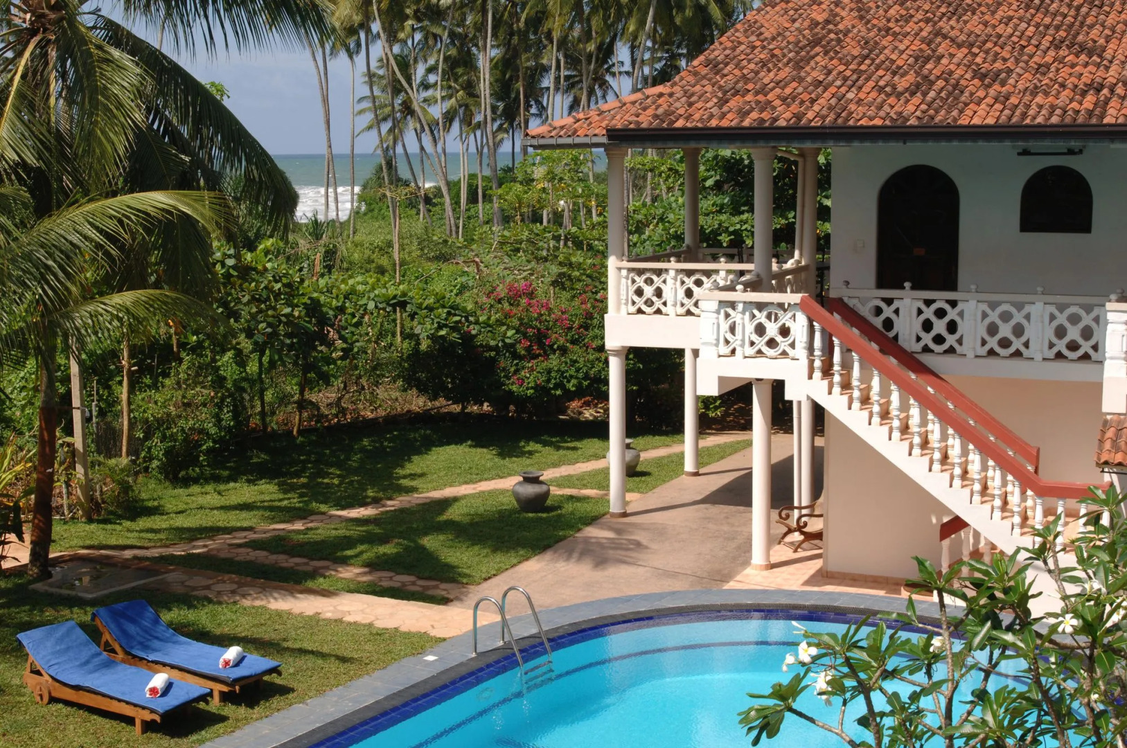 Wunderbar Beach Hotel