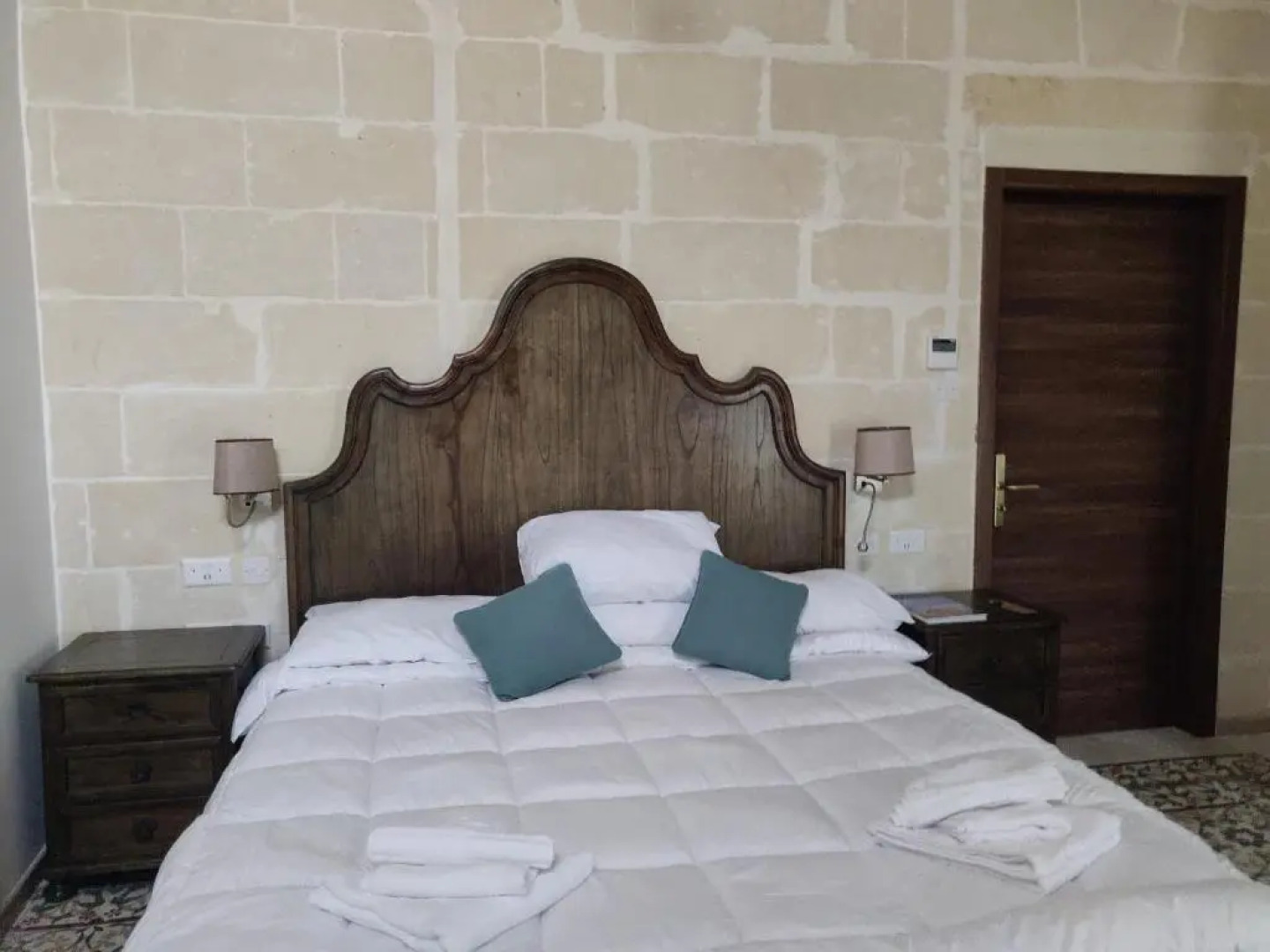 Central 214 Boutique Hotel