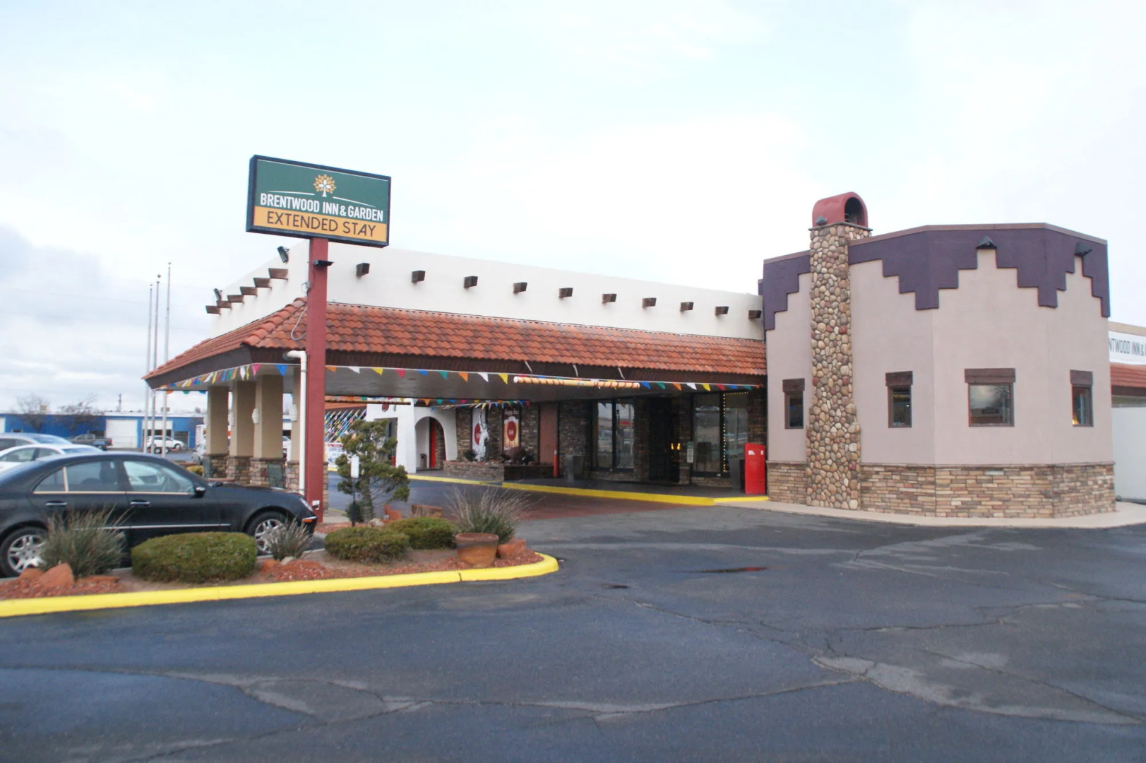 Brentwood Inn & Garden