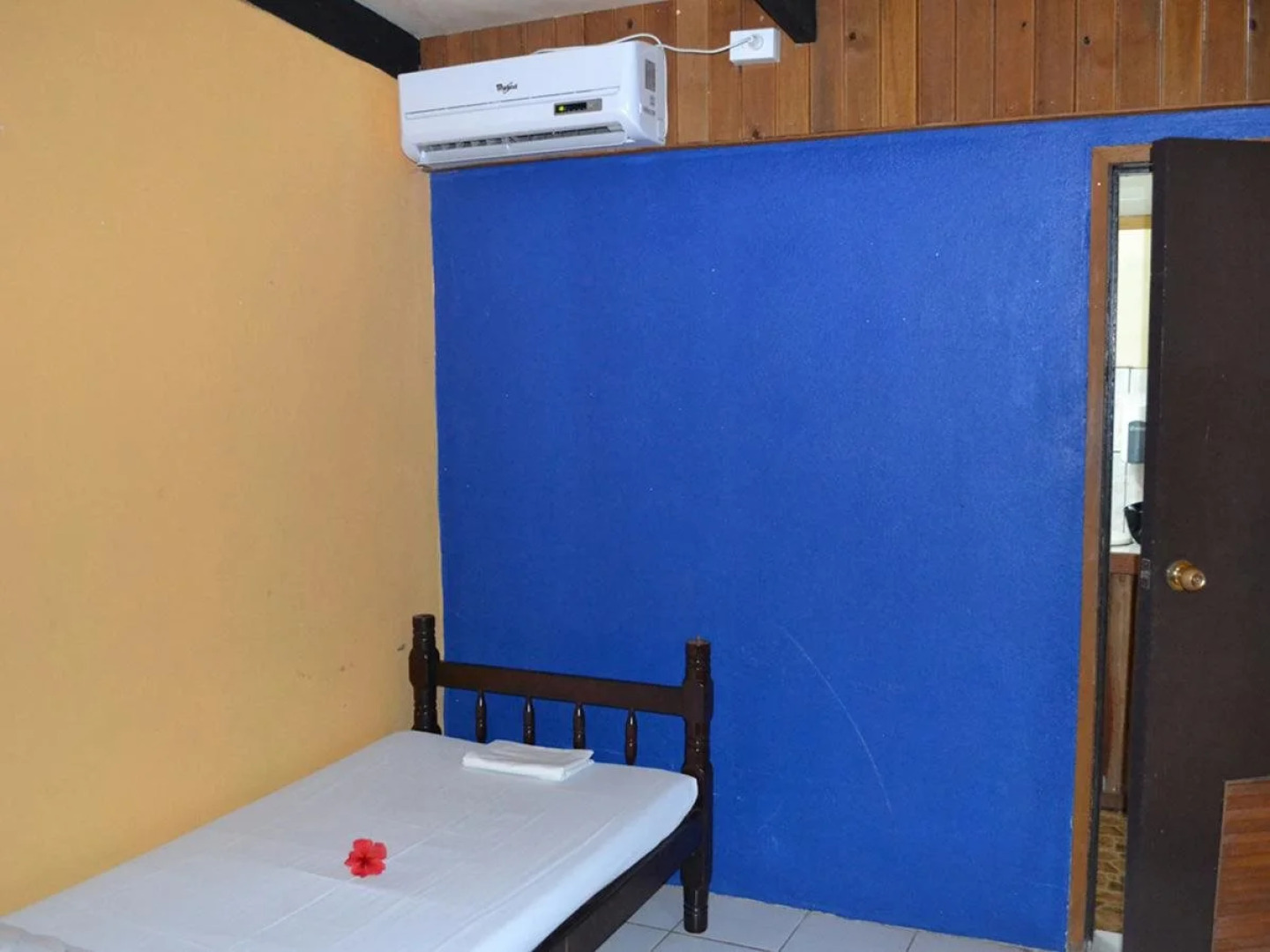 Ratu Kini Backpackers & Dive Resort