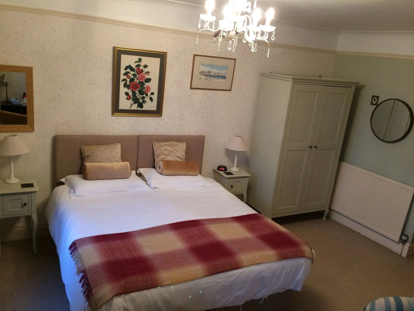 Milton House Studio Apartment Suites