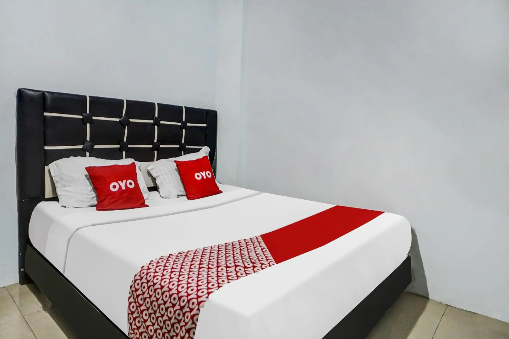 RedDoorz near Plaza Medan Fair