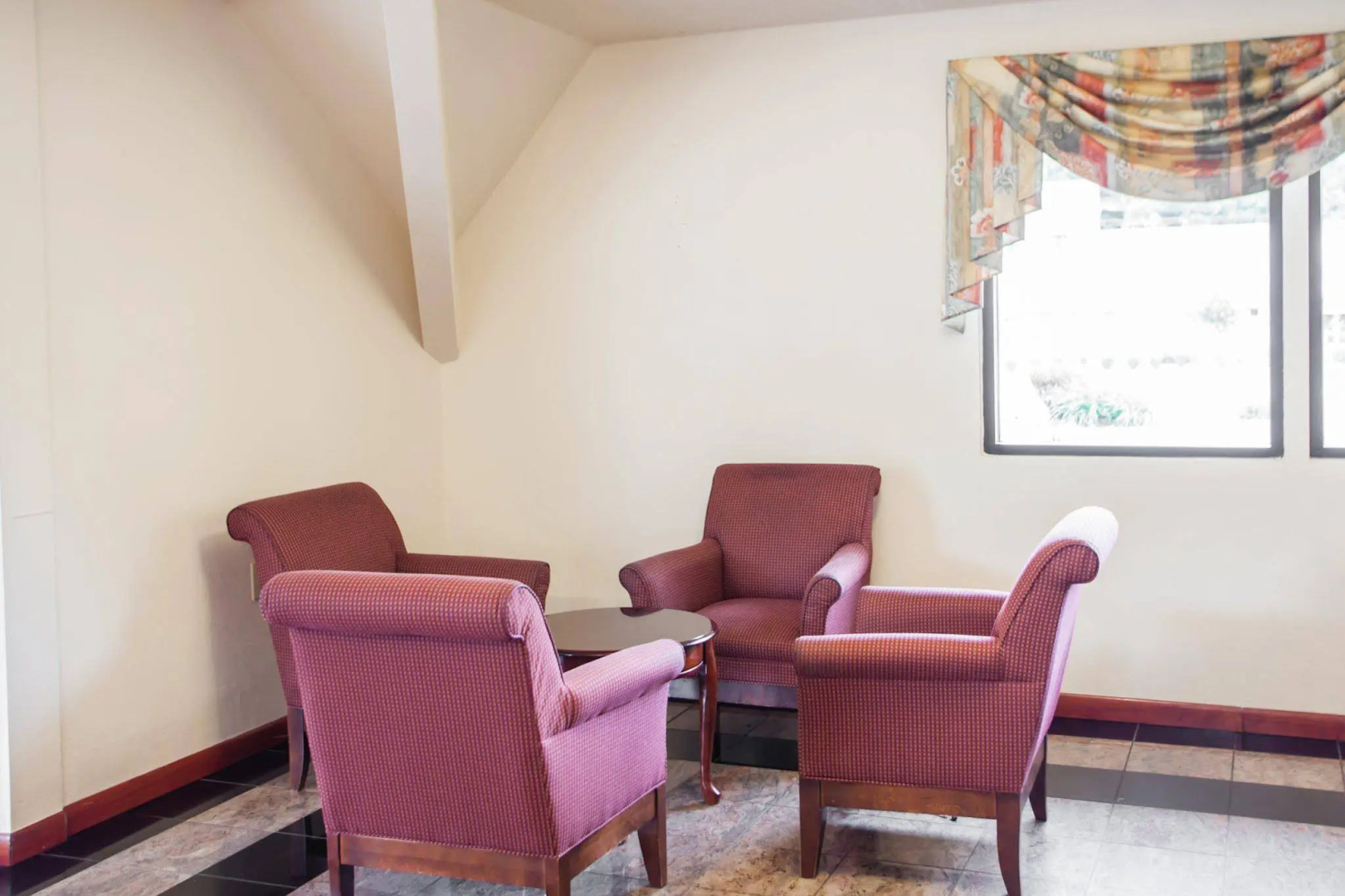 MHO Hotel Bordentown