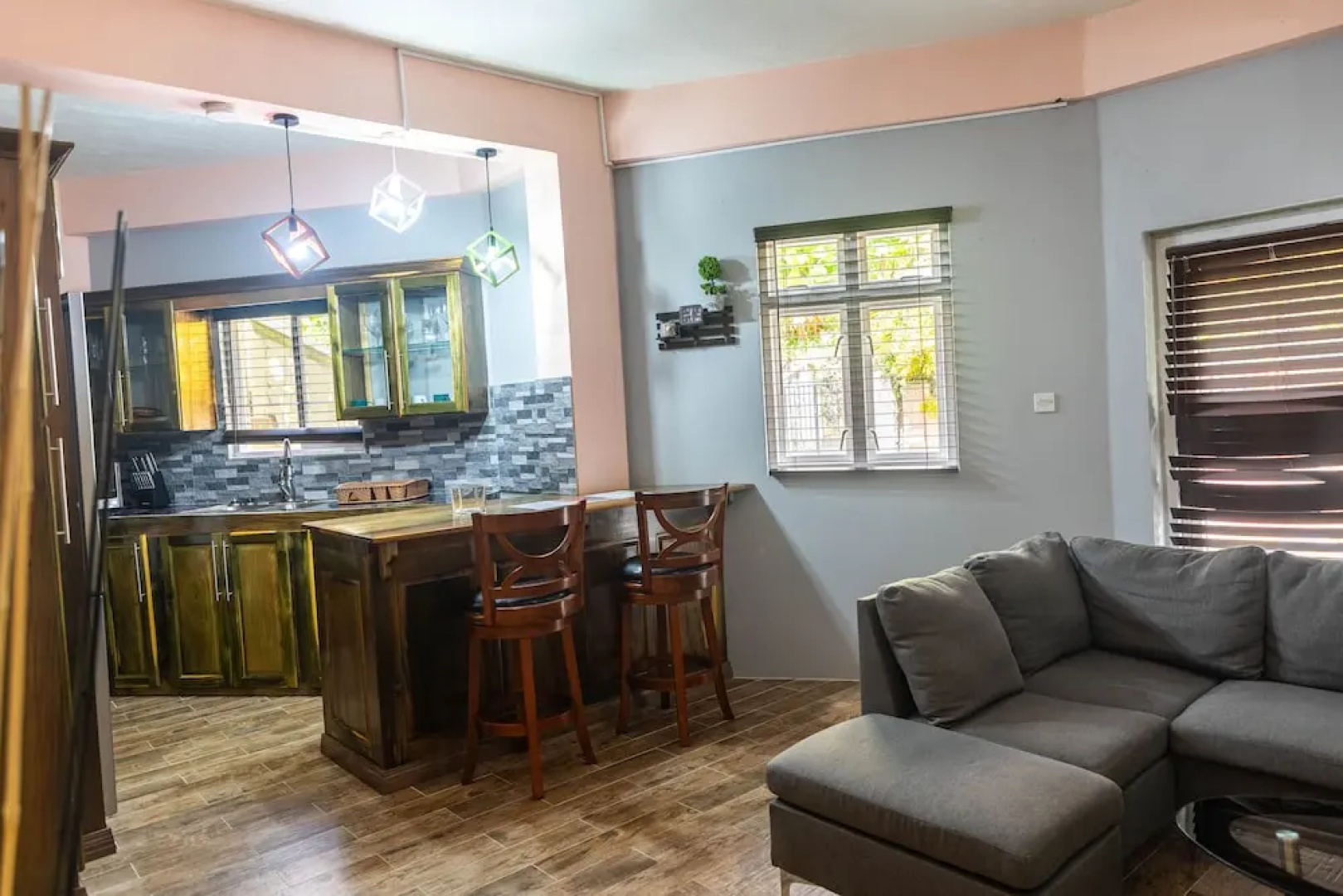 Topaz Apartment Villa - Mountain View