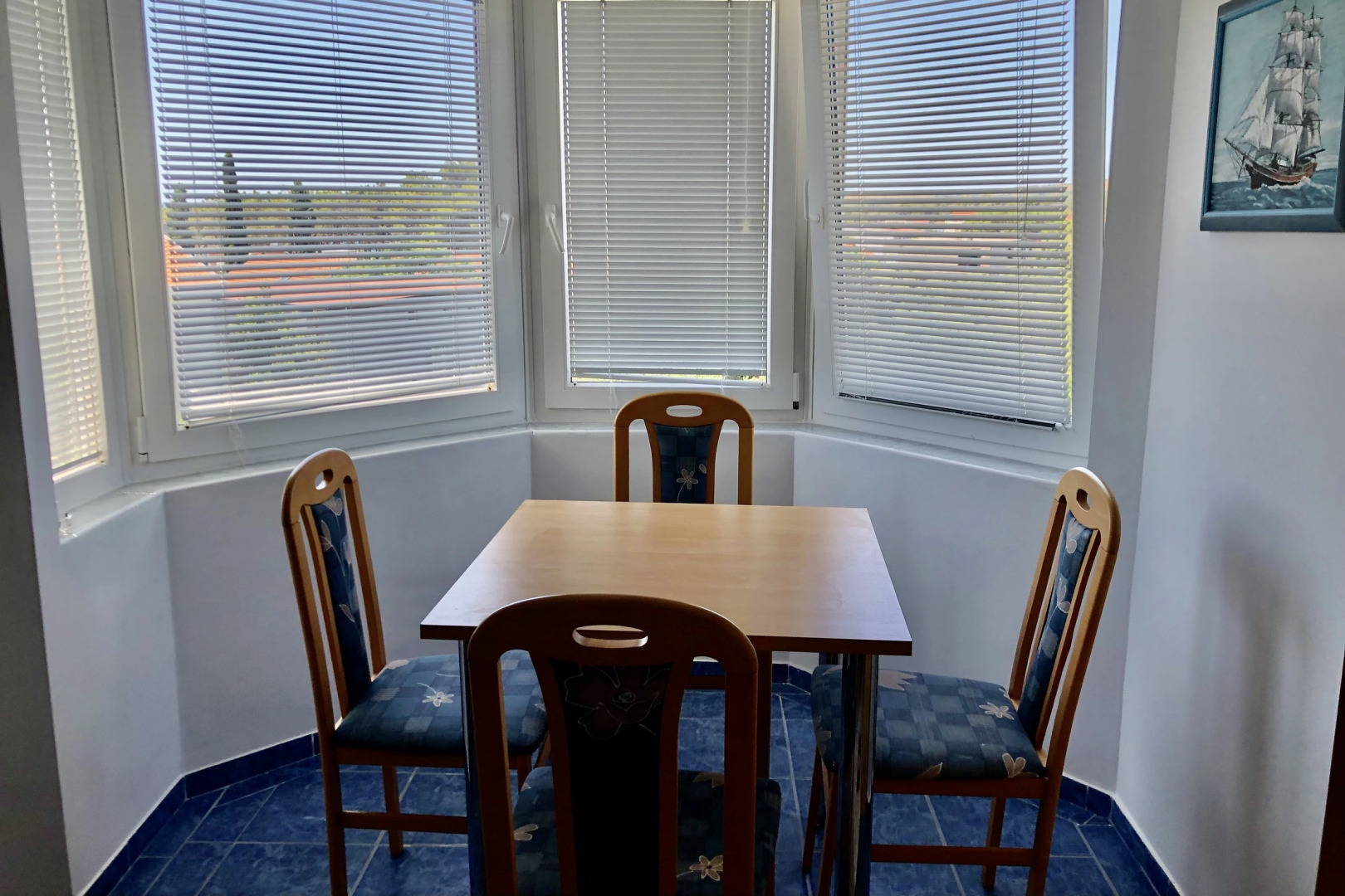 Pool Apartment Mes 4