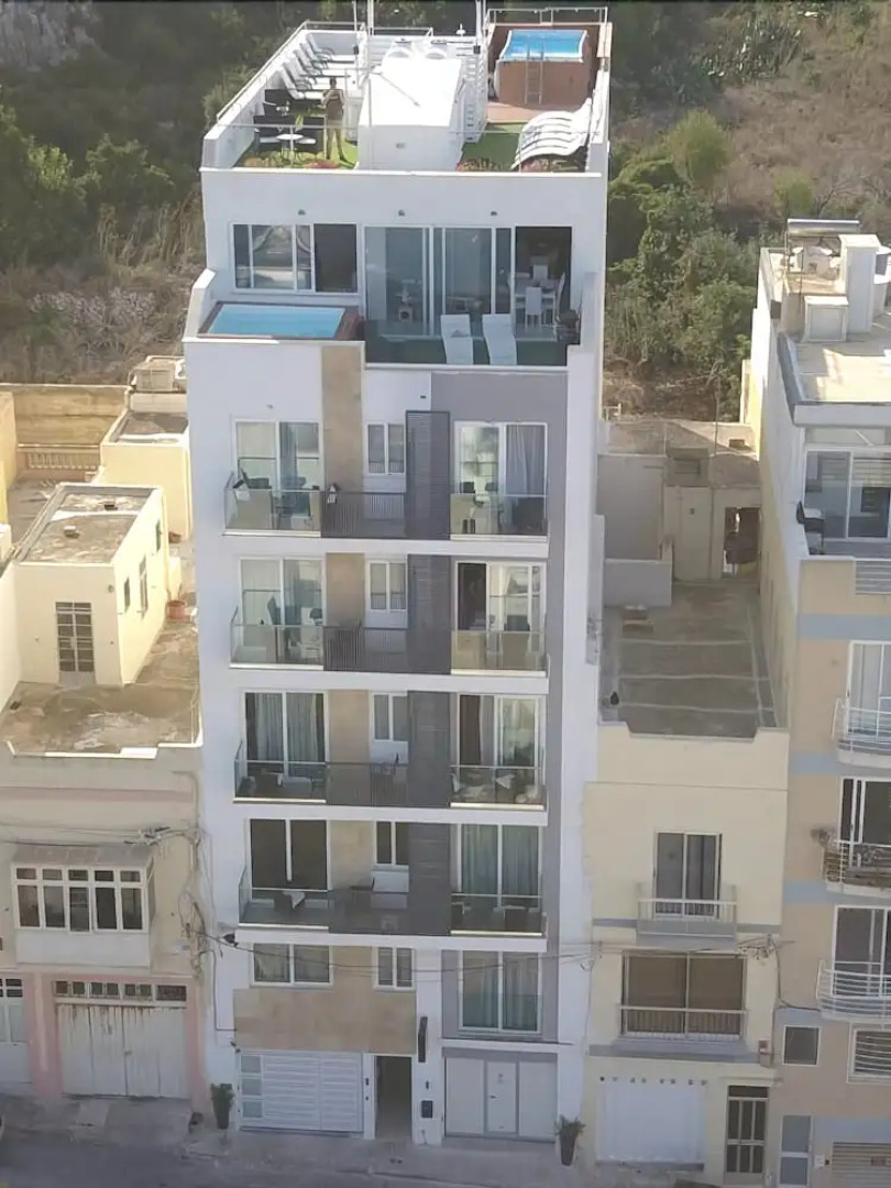 The Pearl Guesthouse