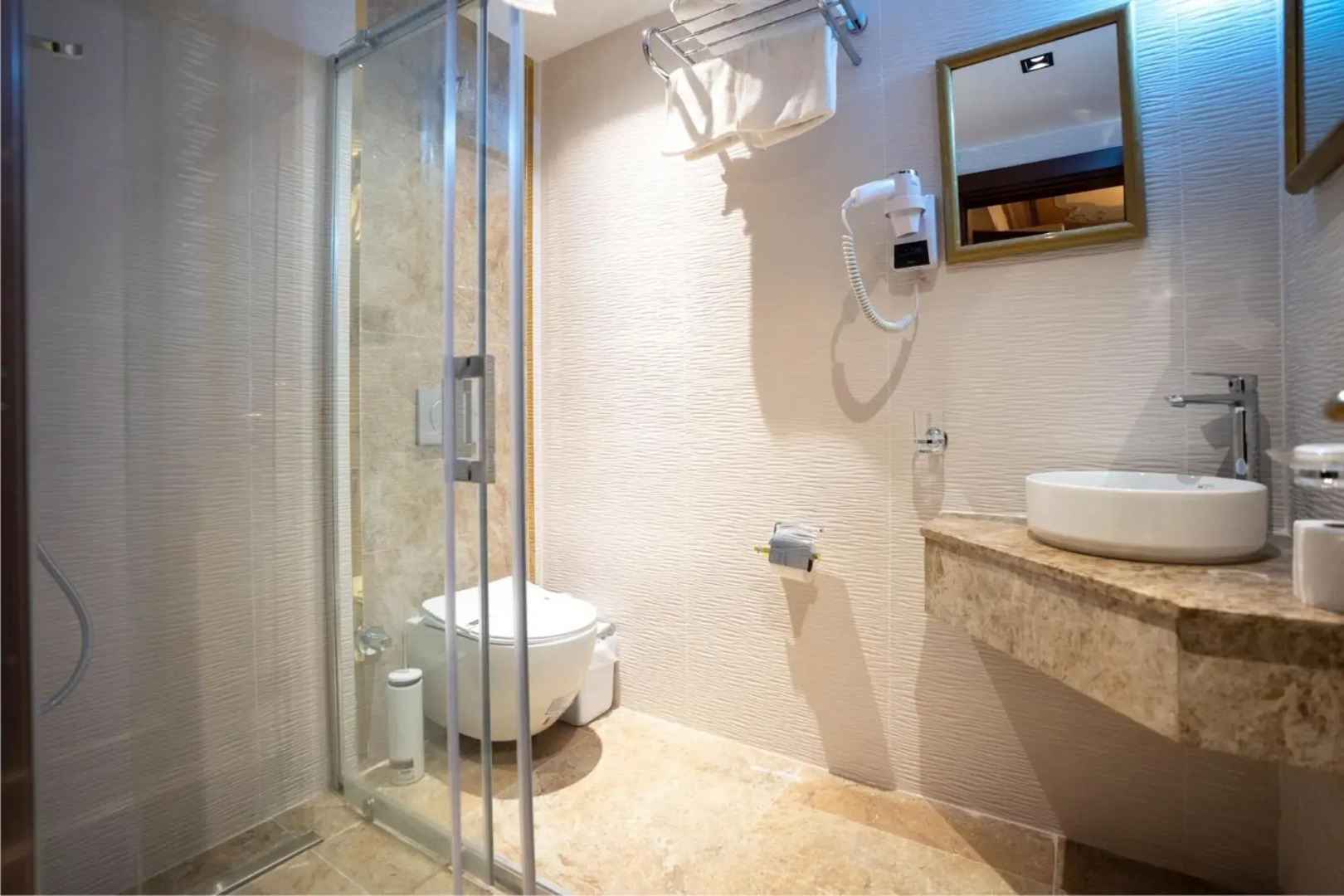 St. Ermins Hotel, Autograph Collection