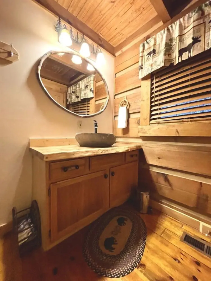 Leave the stress behind!- private hot tub, pet and motorcycle friendly, let peace and nature surround you! 2 Bedroom Home by RedAwning