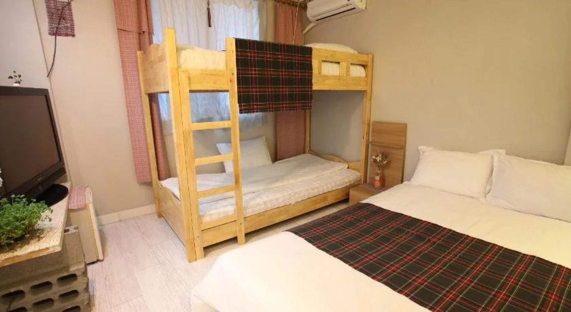 Pohang Youngildae Guesthouse - Hostel