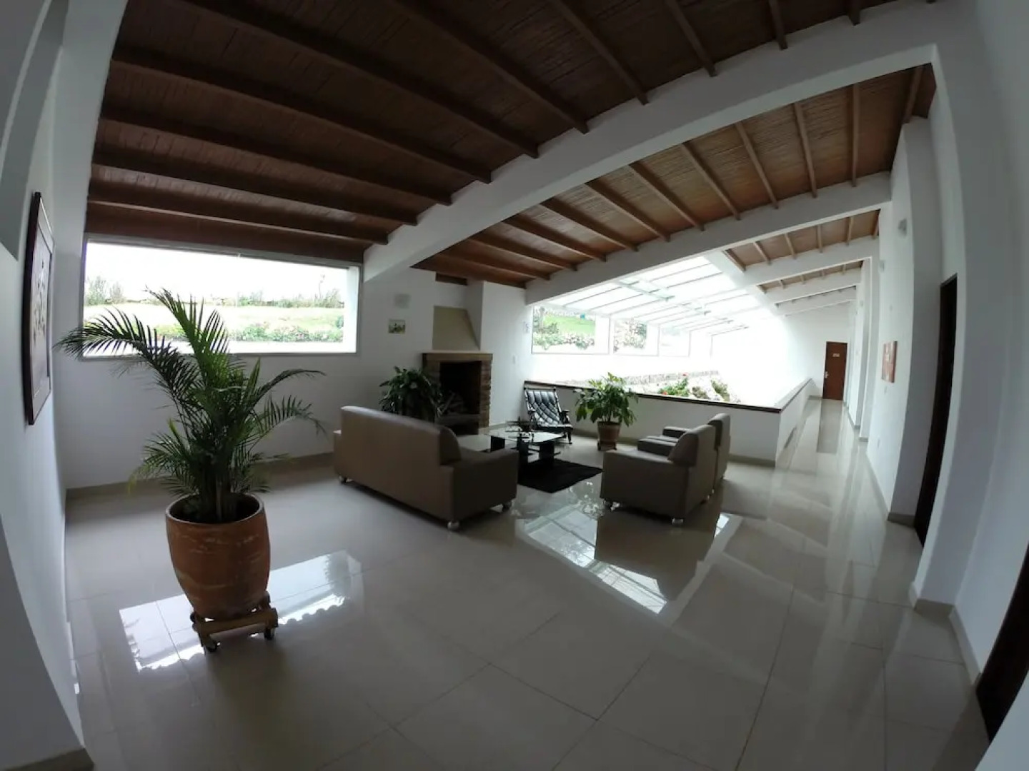 Cariongo Plaza Hotel