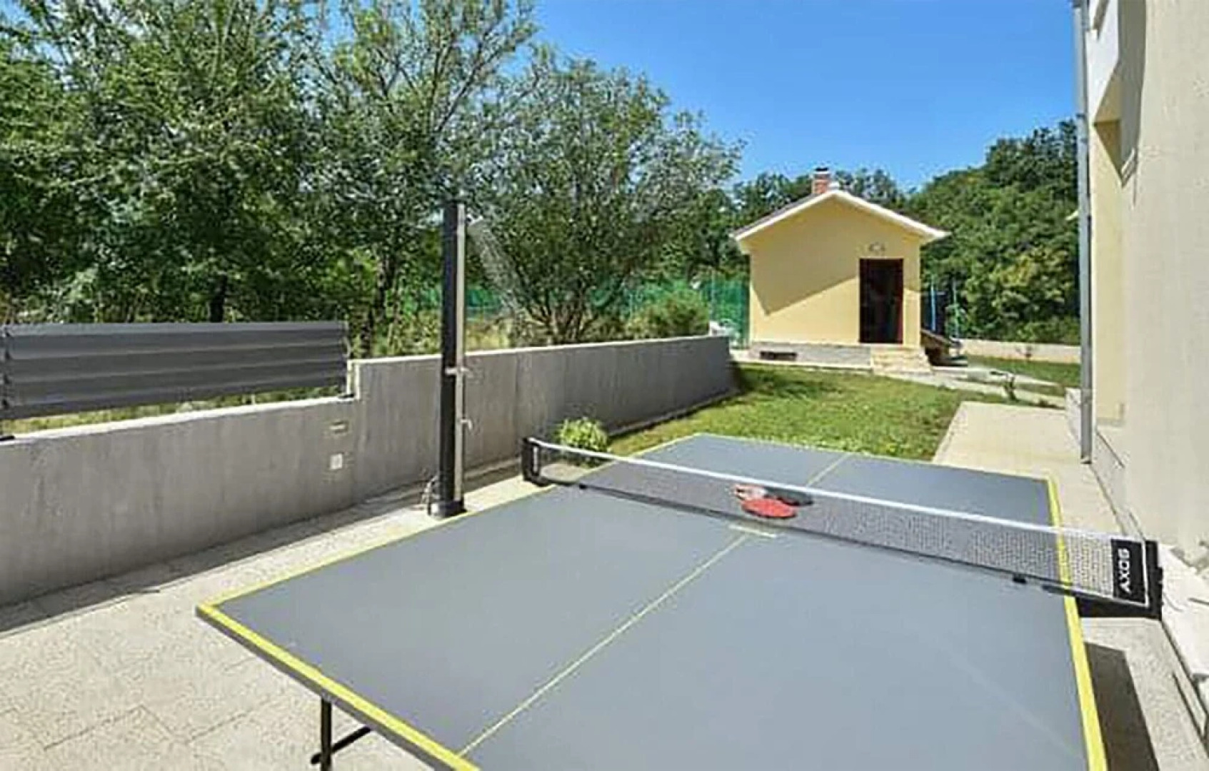 Awesome Home in Dugopolje With Wifi and 4 Bedrooms