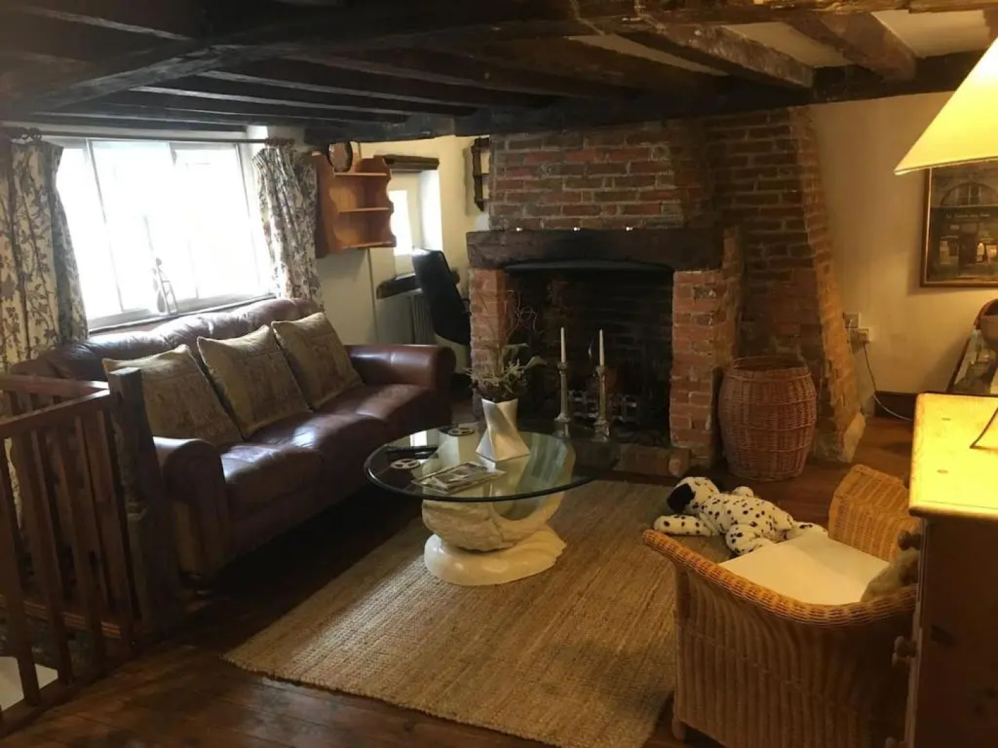 Cosy, historic, pet friendly cottage, Petworth