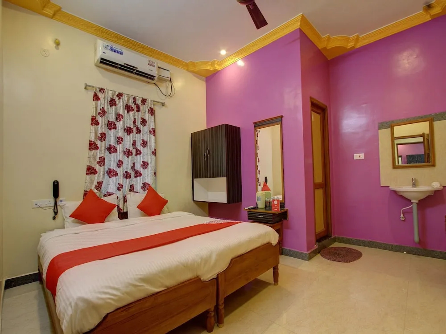 K S Residency By OYO Rooms