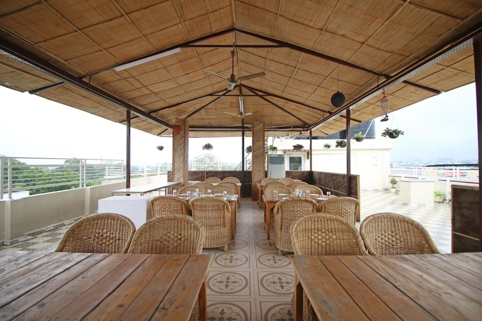 OYO 6090 Hotel Park View Premium