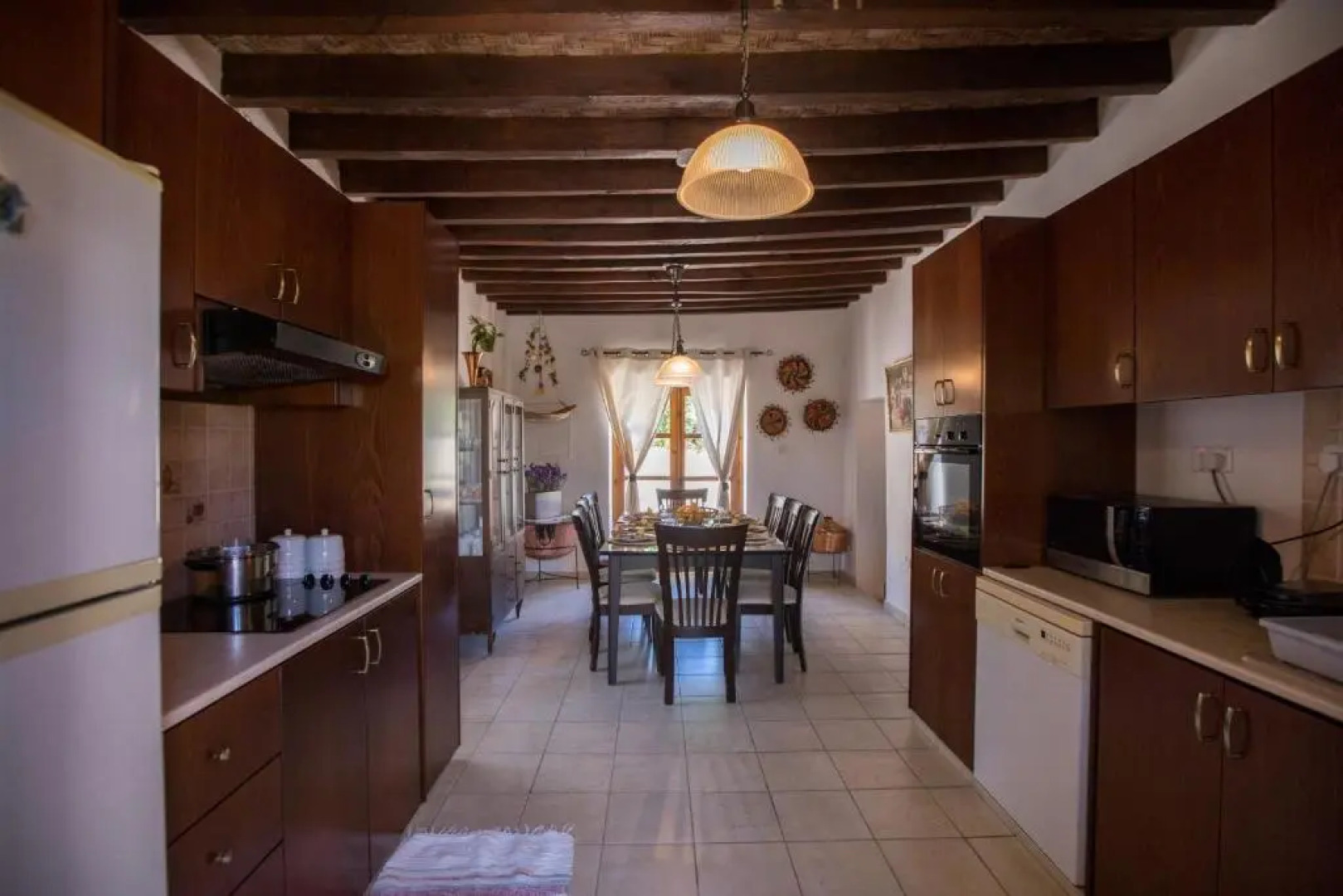 Droushia Corner House