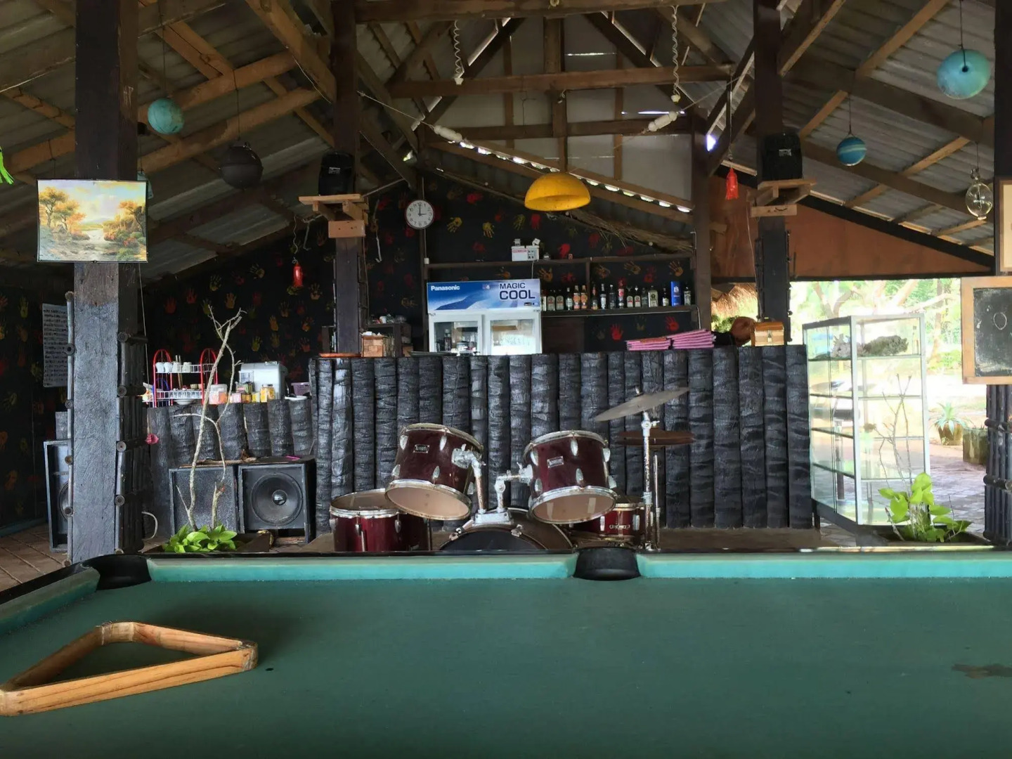 Banana Sunset Bar & Bungalows