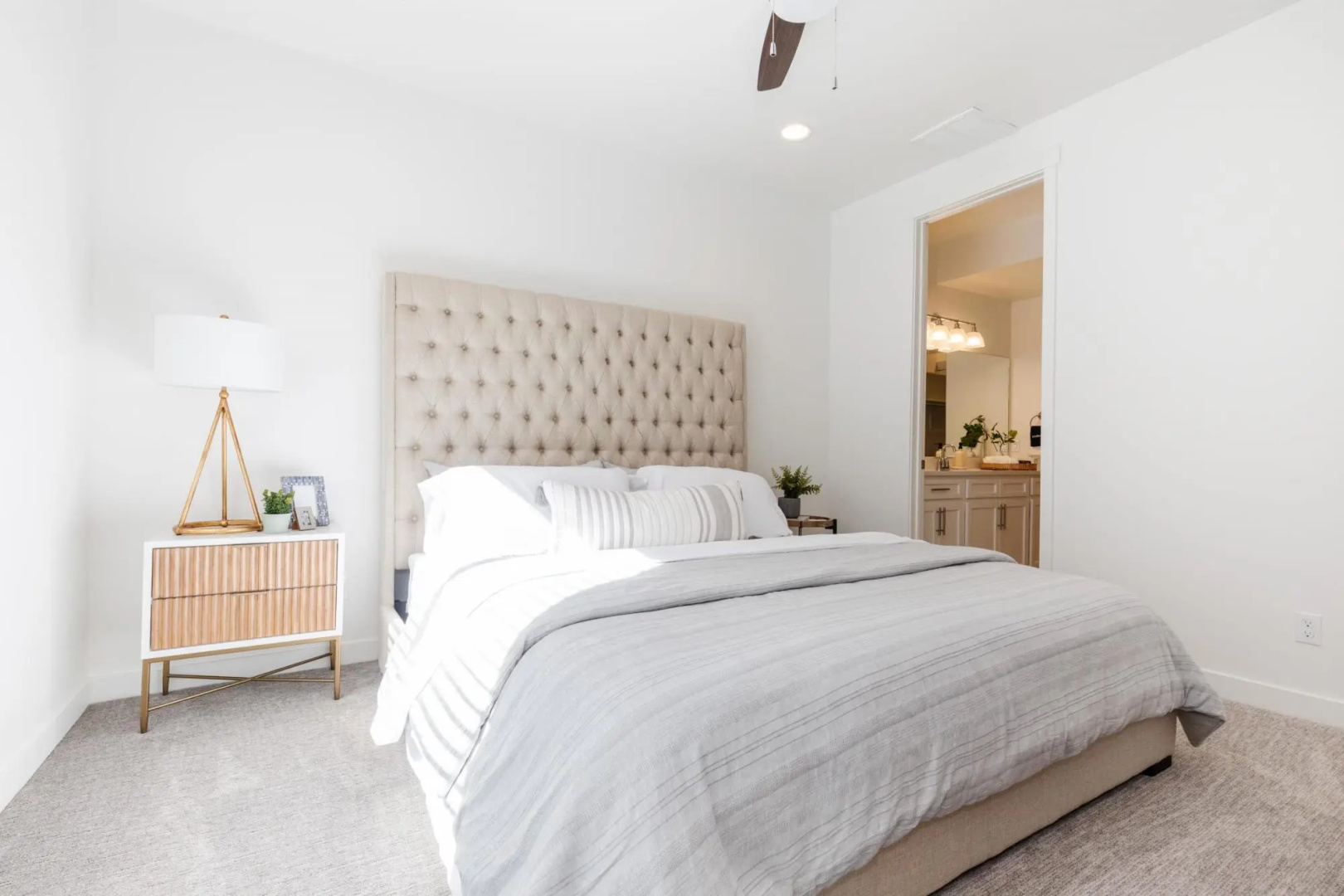 New Designer Townhome w Trailer Parking Games