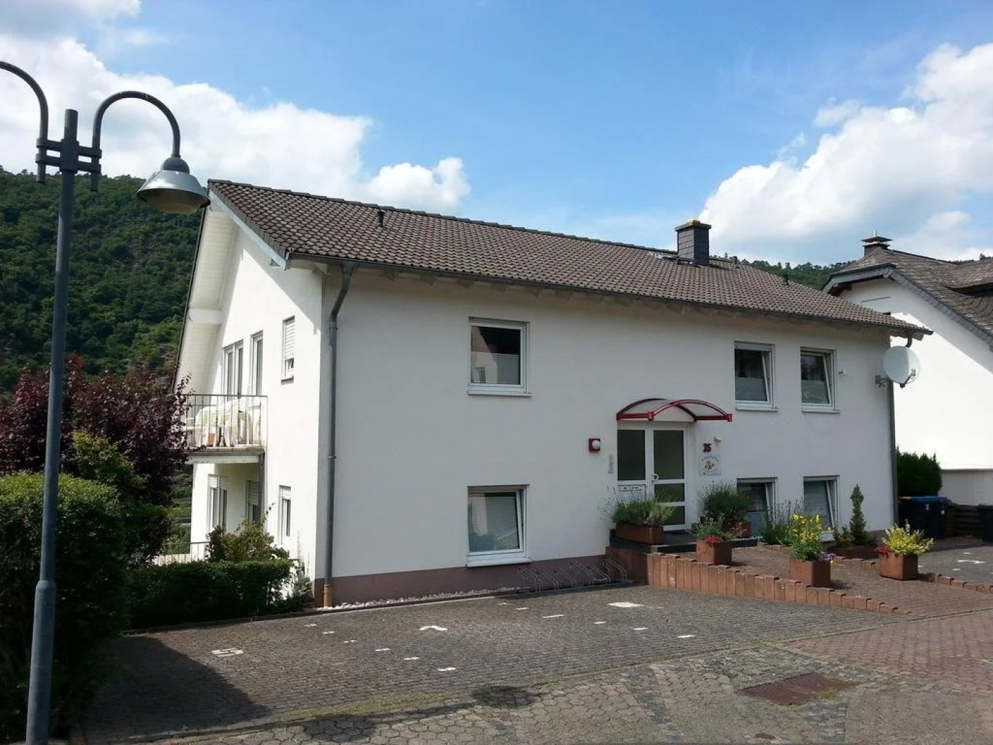 Haus Flora (Ferienwohnungen)