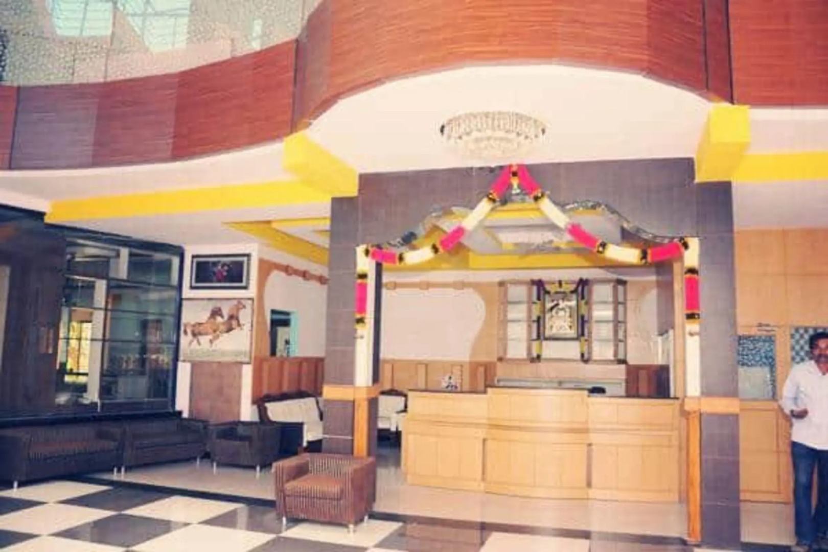 Oyo 36253 Hotel Durga International