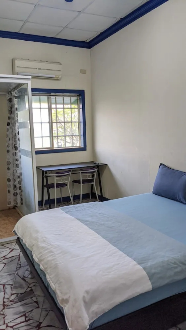 The Lodge for Cyclists - Hostel