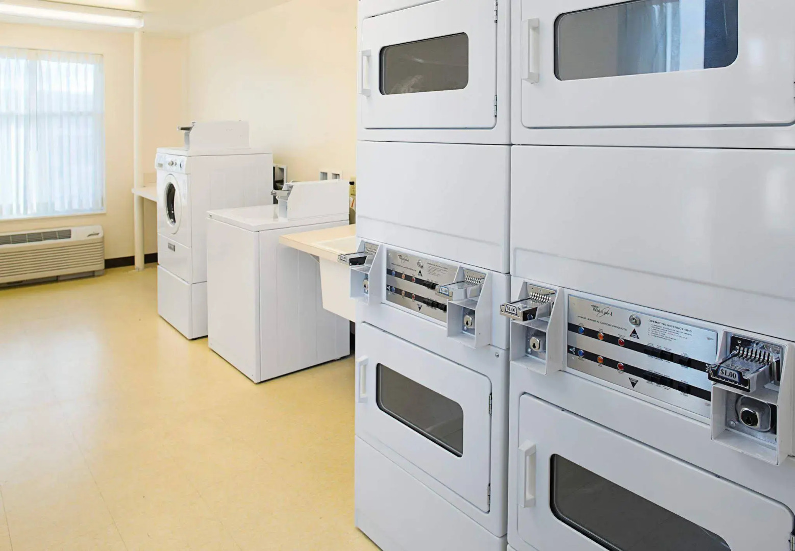 Courtyard by Marriott Keene Downtown