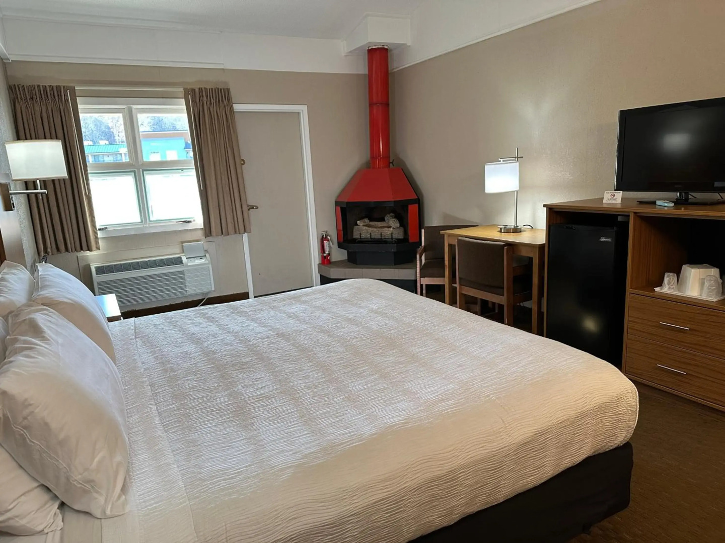 Sidney James Mountain Lodge