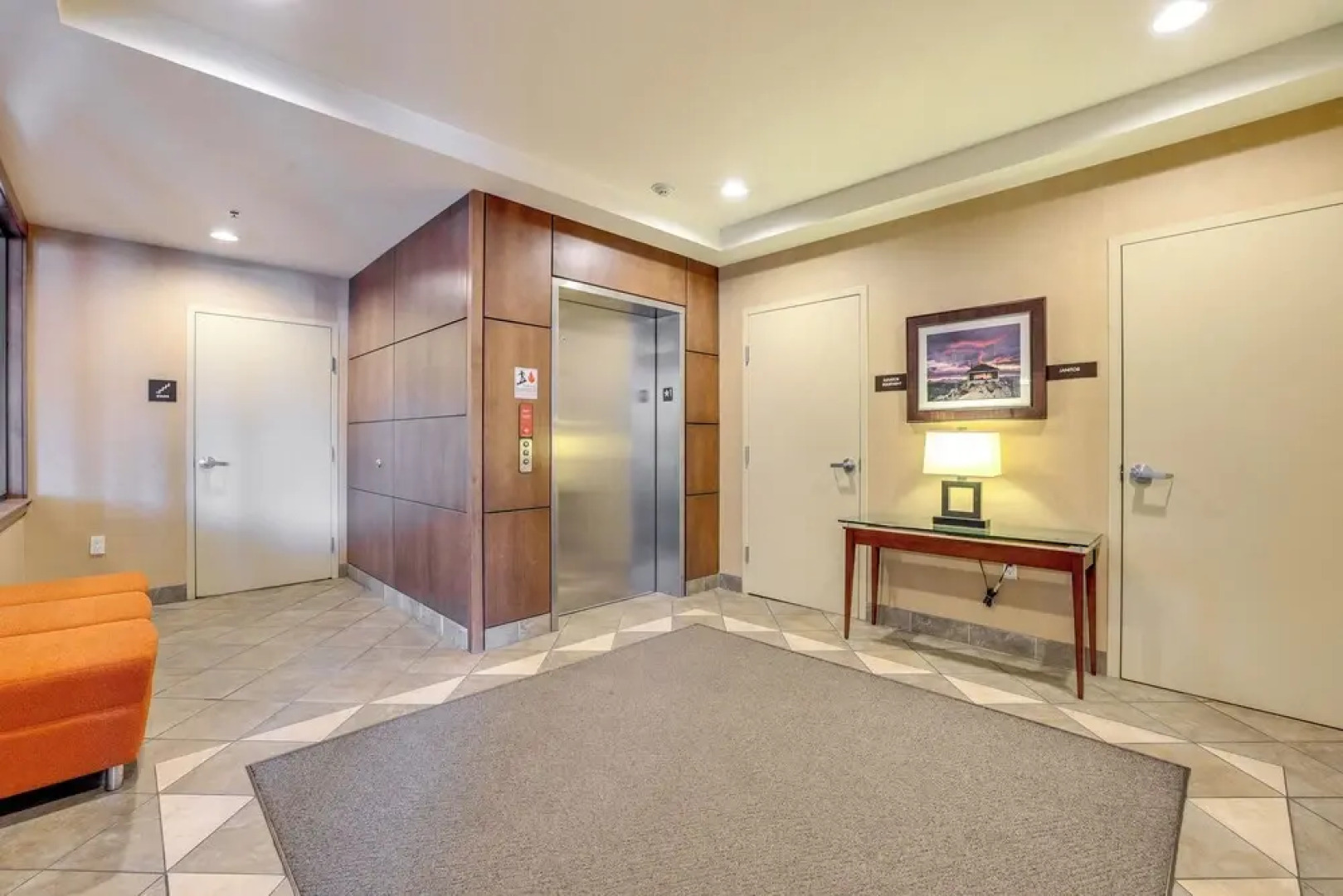 Luxury Mccall Condo 1/2 Mi to Payette Lake!