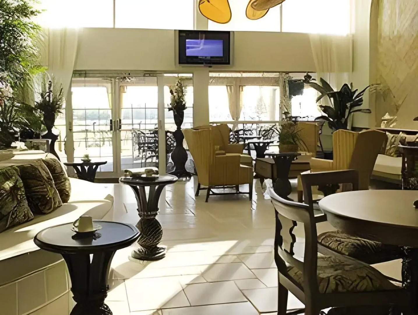 Bayfront Inn Fifth Avenue