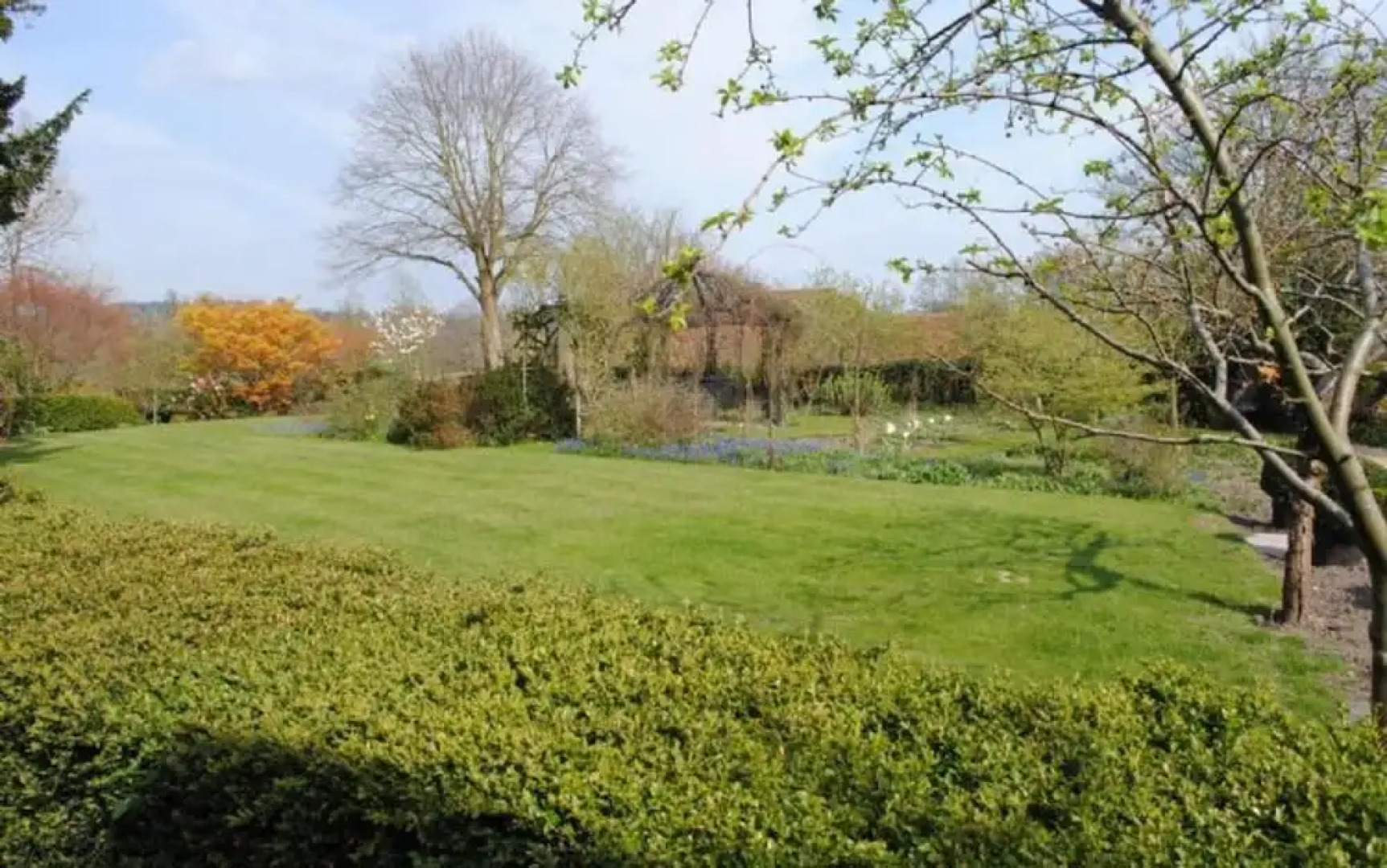 11 Angel Yard, Midhurst