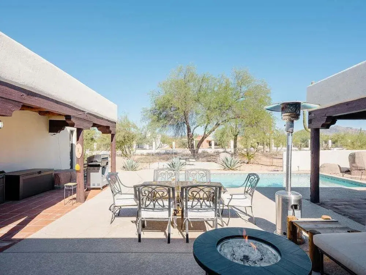 Bed Rock Desert -pool Heat Available - Spring Break