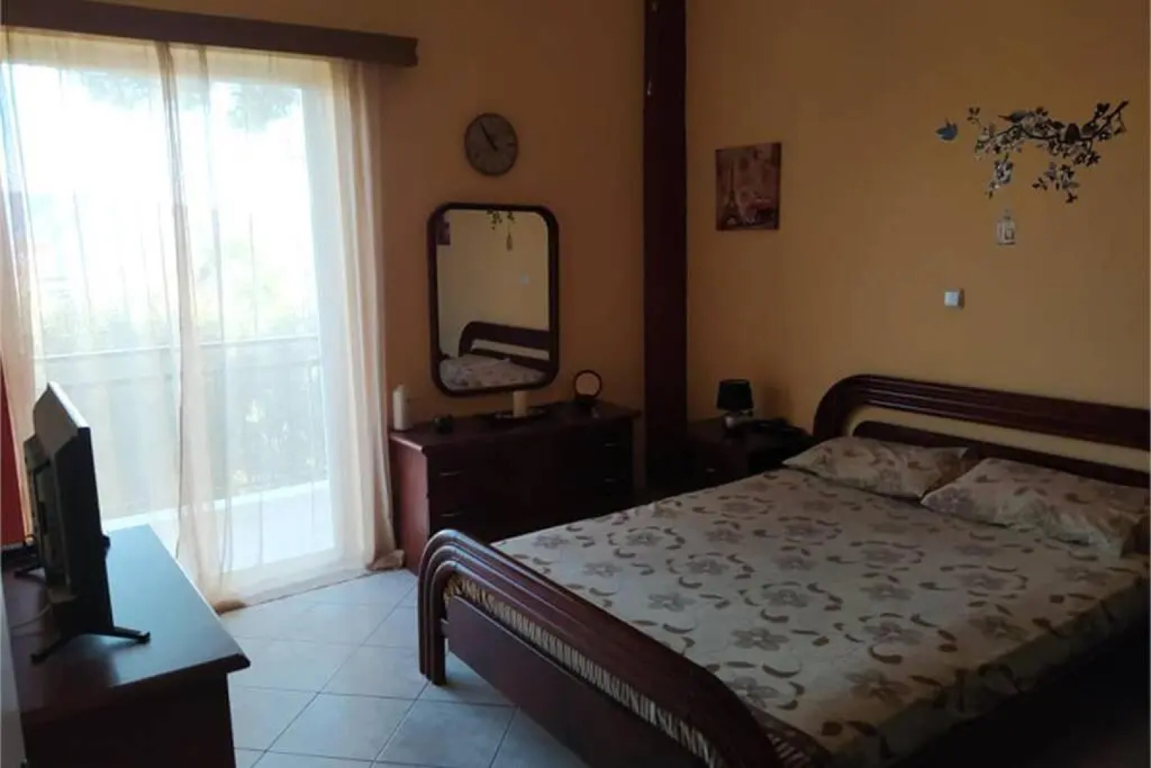 Vens apartment 90m2 at Eantio bay.