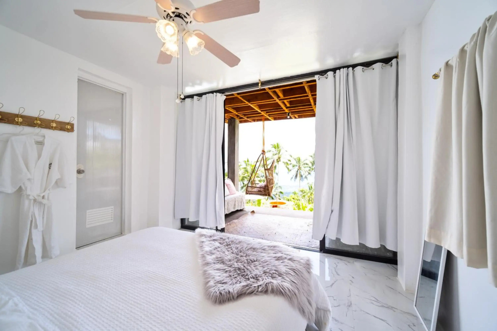 Bintana Sa Paraiso Binunsaran