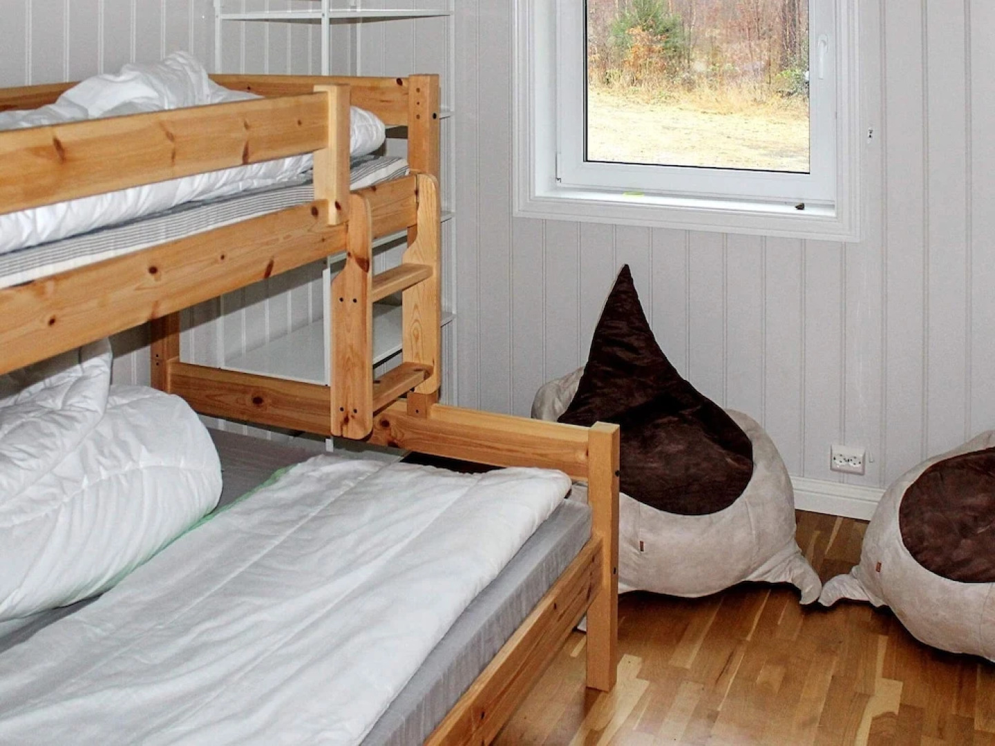 16 Person Holiday Home in Færvik