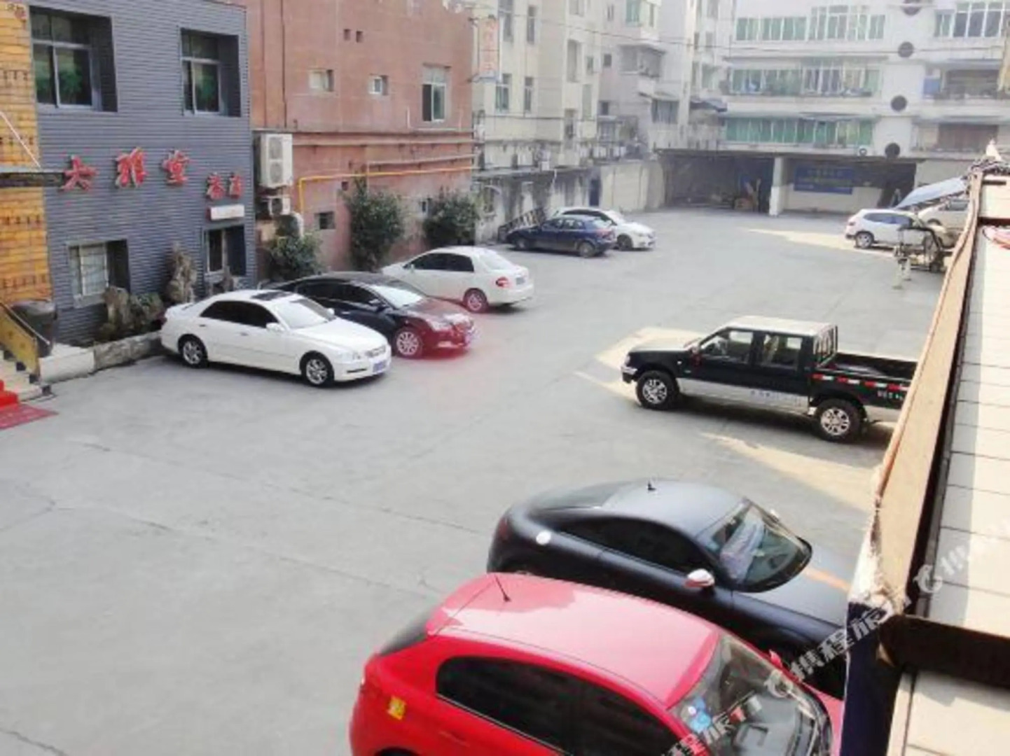 Meishan Fu Traders Hotel four