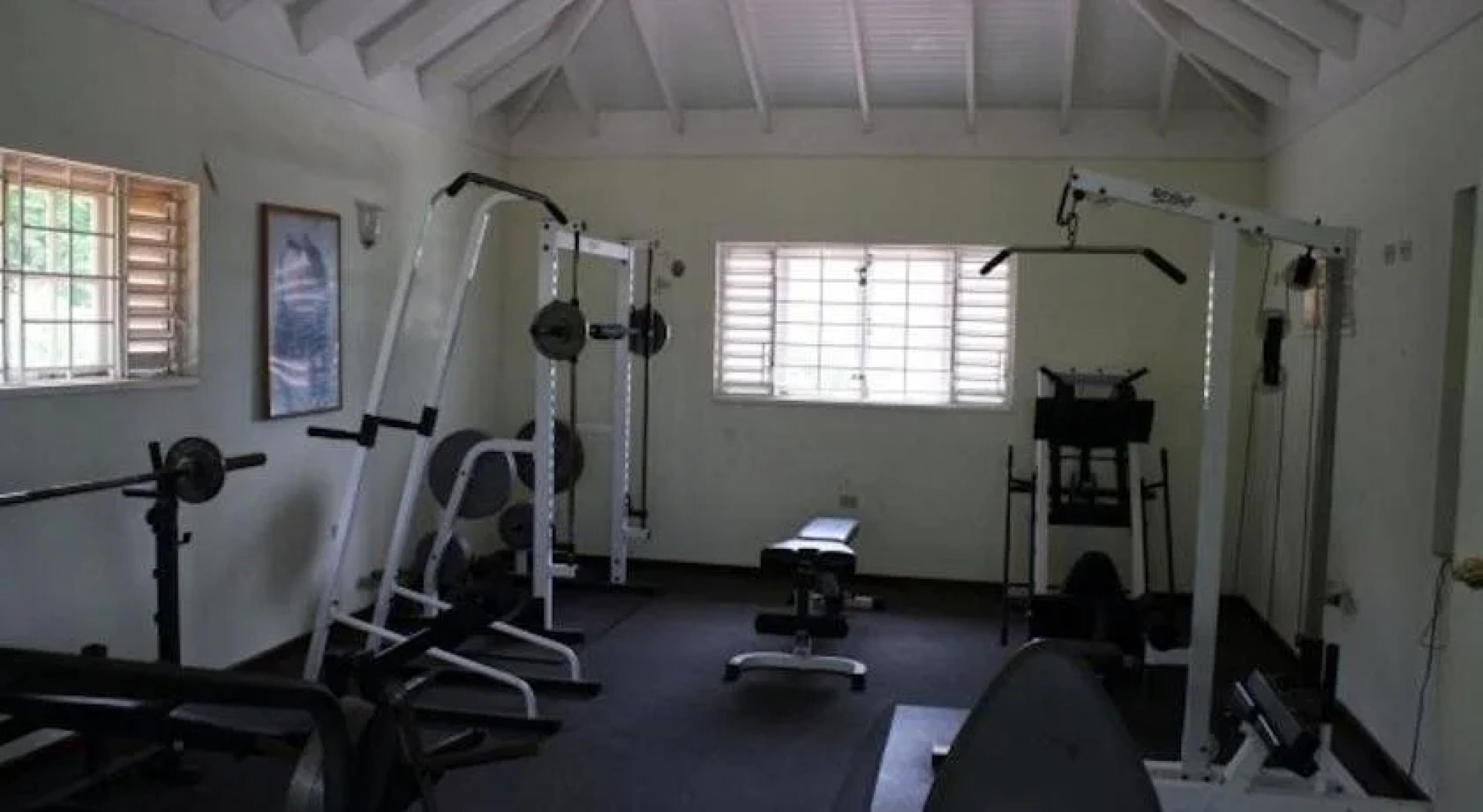 Hill Top Kingston Jamaica Bed & Breakfast