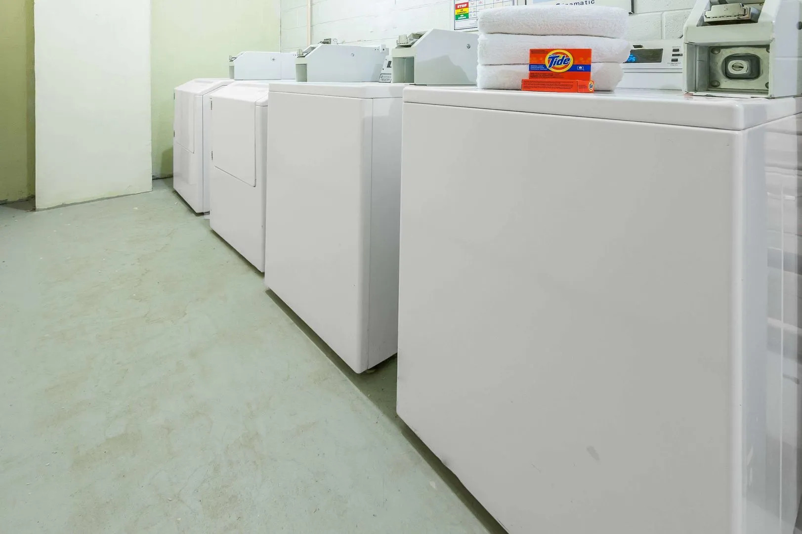 Bedfort Inn & Suites