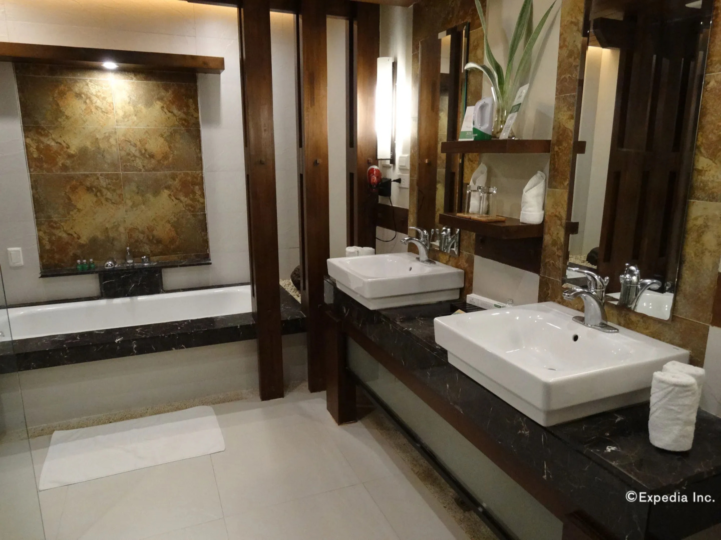 Four Points by Sheraton Palawan Puerto Princesa