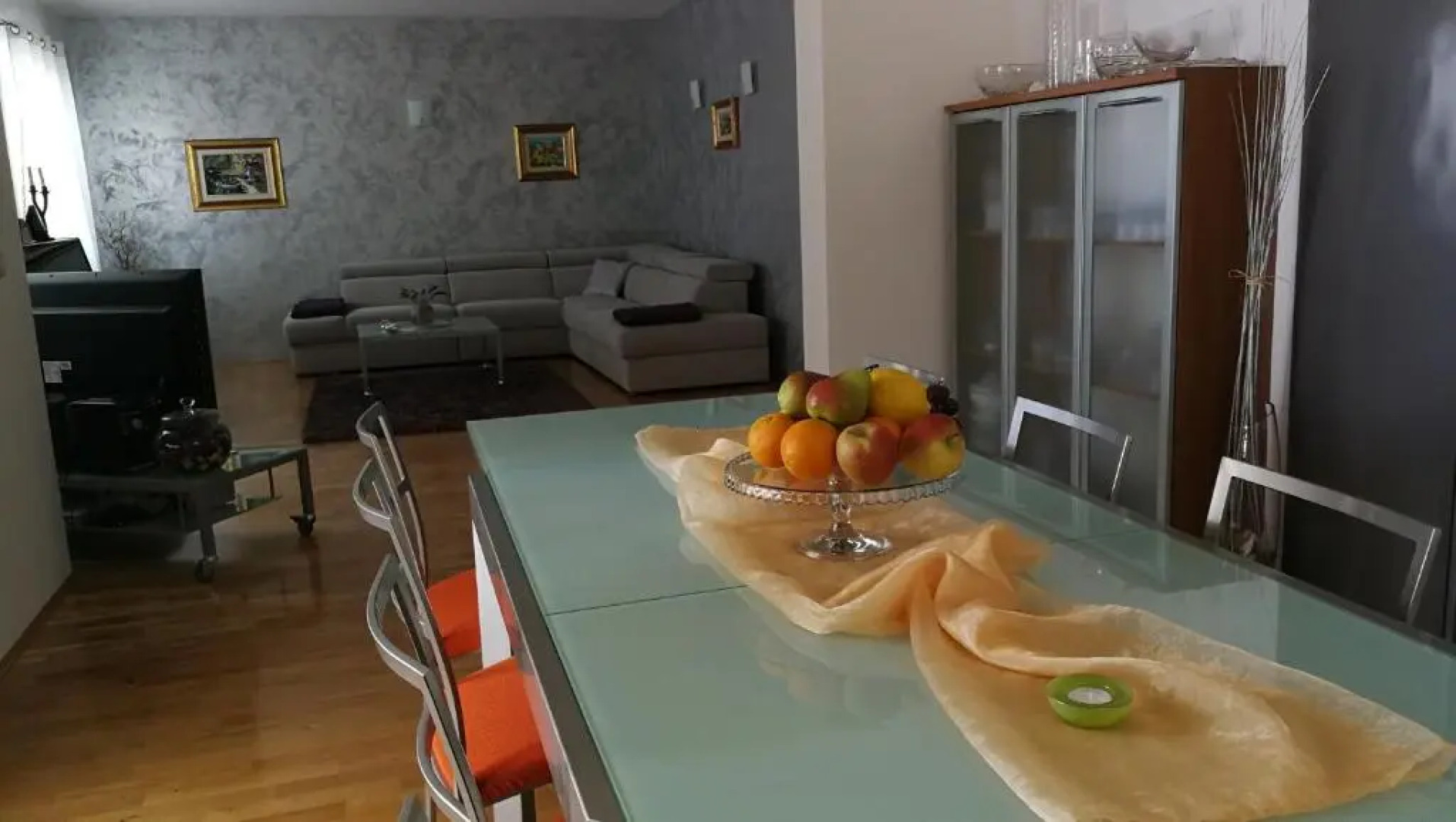 Apartment Infinity Blue