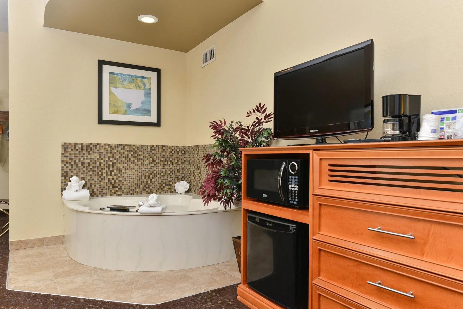 Holiday Inn Express St Paul S - Inver Grove Hgts by IHG