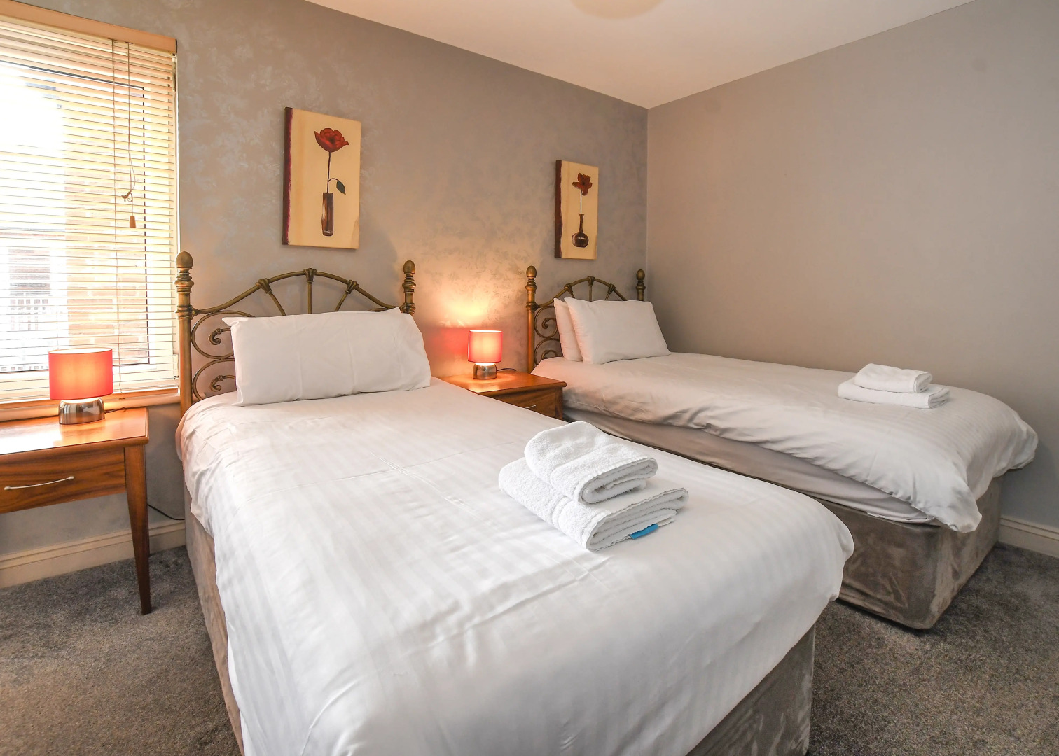 The Queens Hotel & Victoria Cloisters