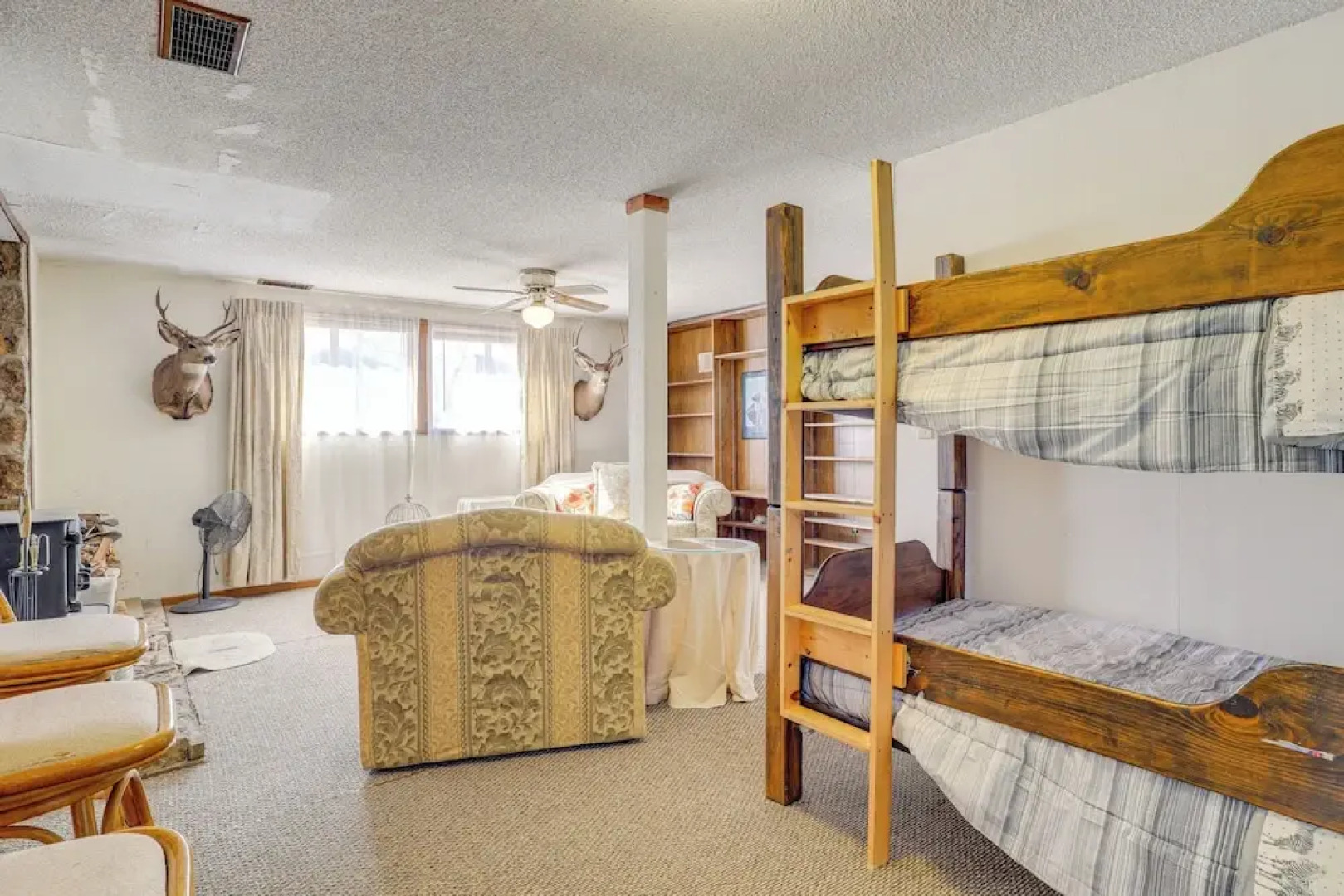 Charming Elk Mountain Home: Hunt, Hike & Fish!