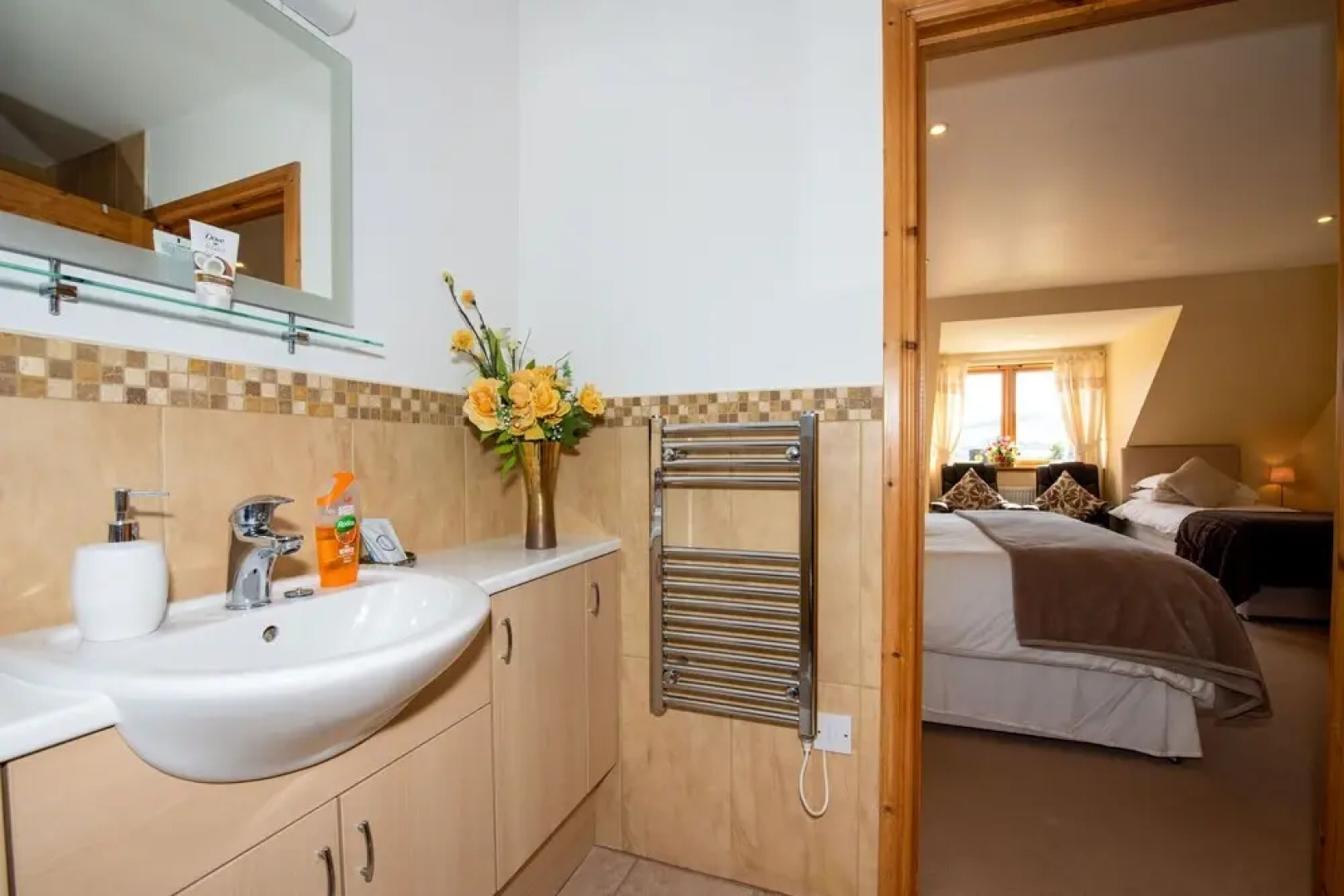 Tigh an Each B&B & Laggan Glamping