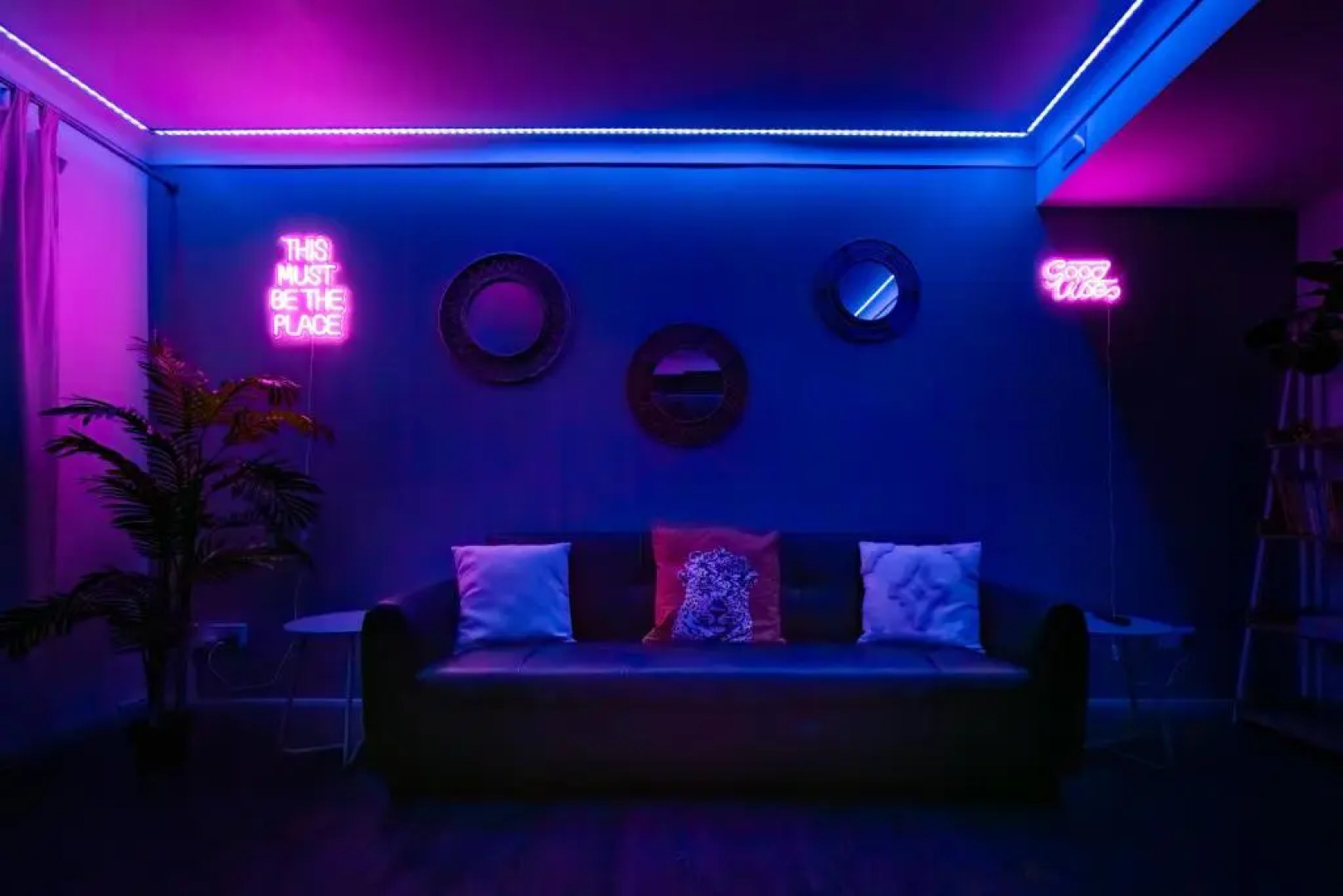 Family Holiday Home With Hot Tub Sleeps 8