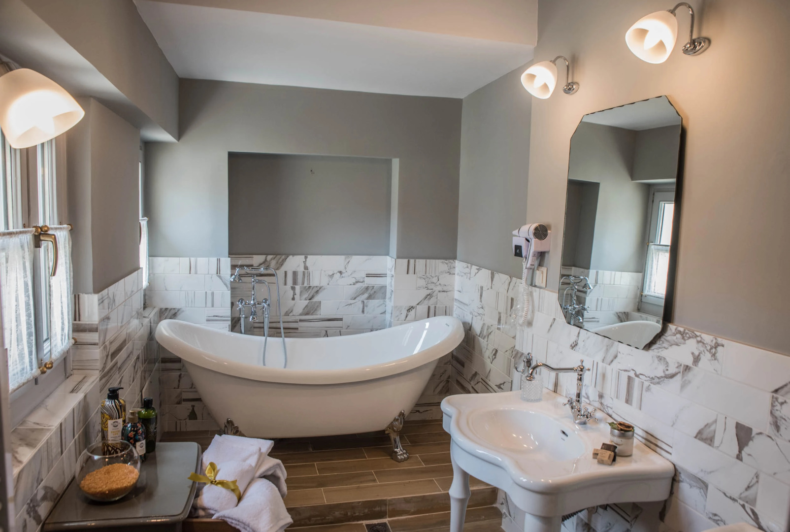 Kyria Boutique House