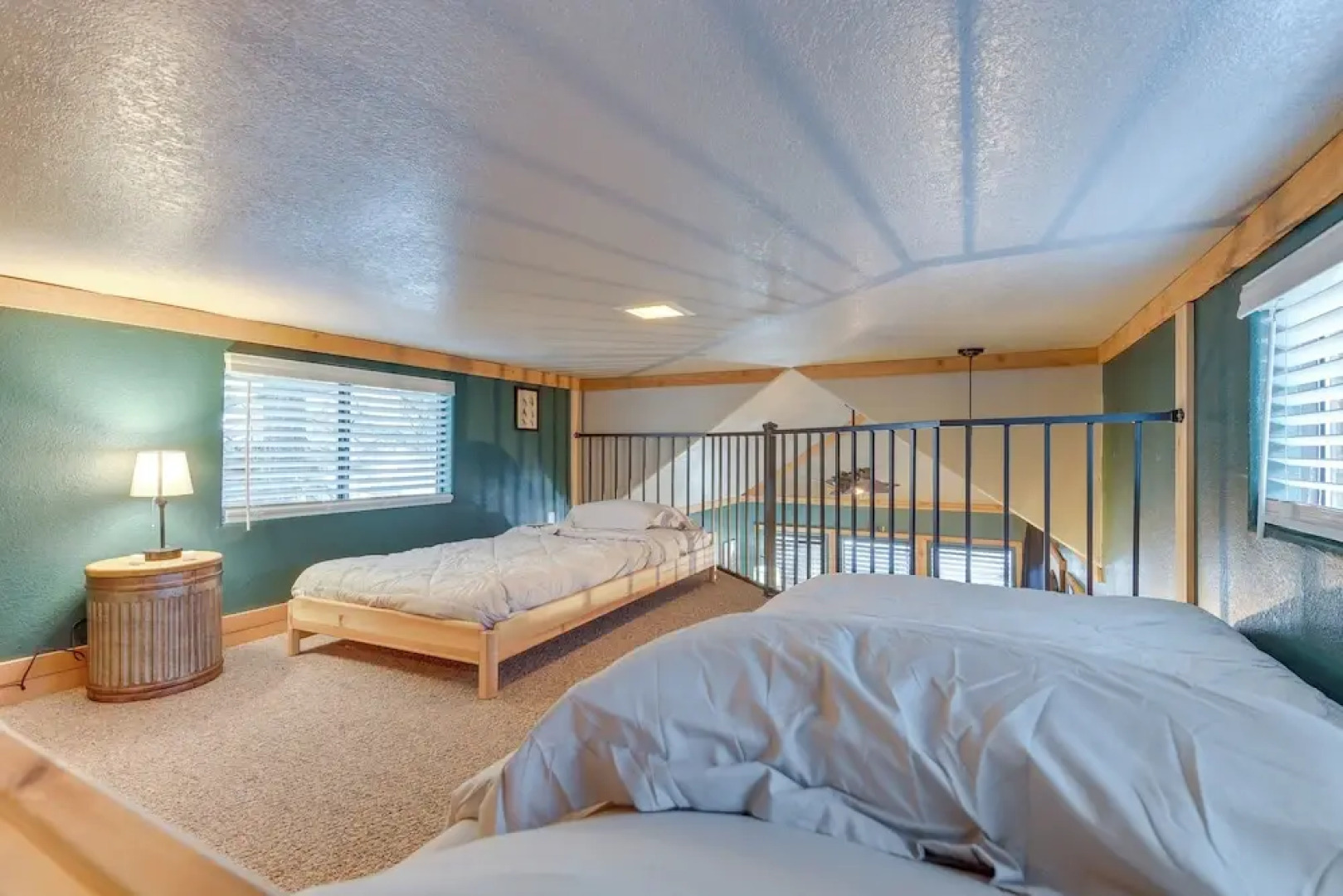 Peaceful Lake Almanor Hideaway, Fish, Hunt + Hike!