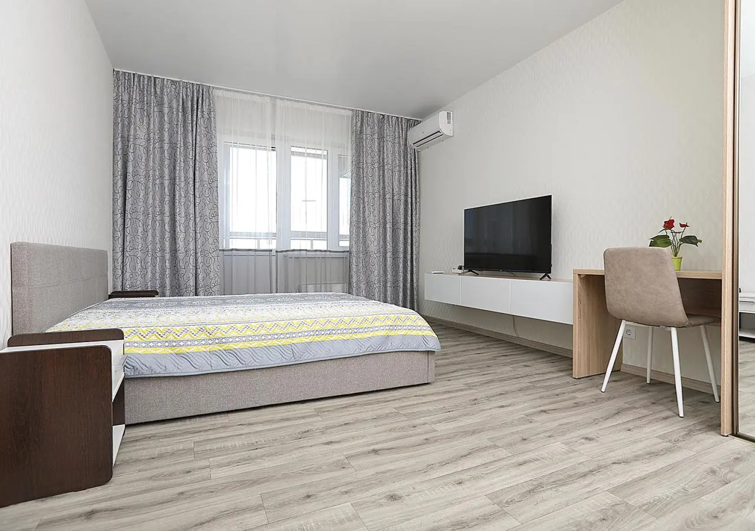 Апартаменты на улице Петра Подзолкова 3И