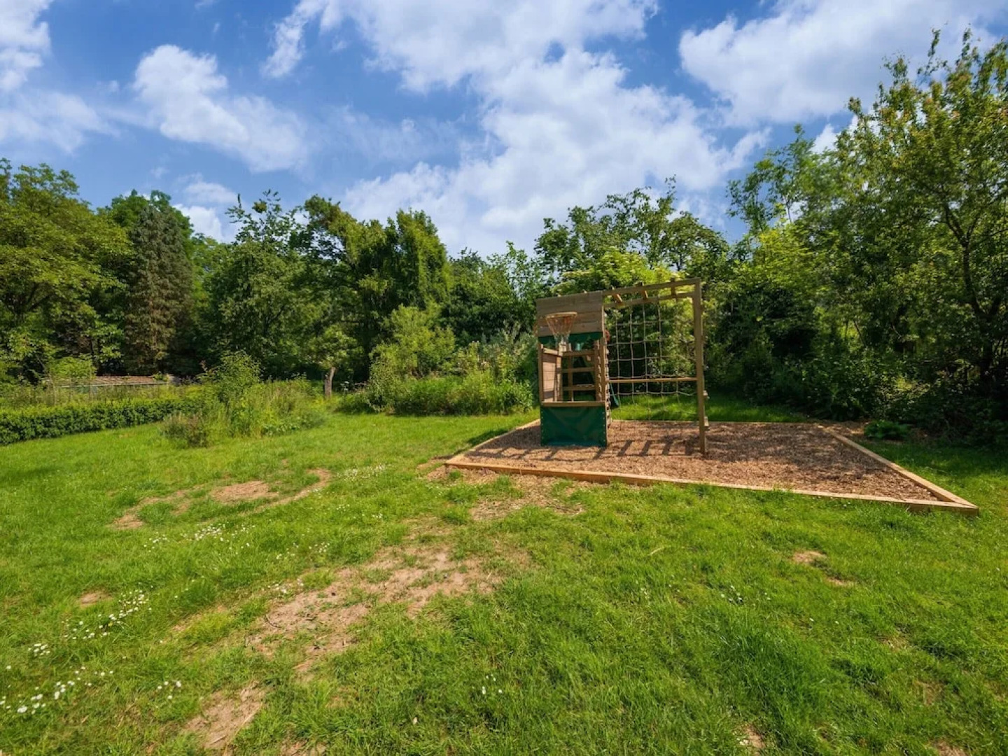 Cosy Holiday Home in Modave With Garden