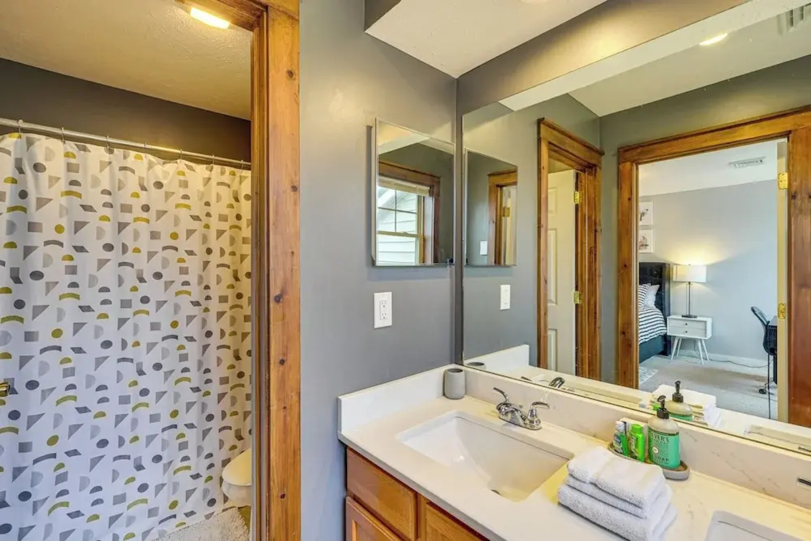 Spacious Modern Home ~ 1 Mi to Camelback Mountain!