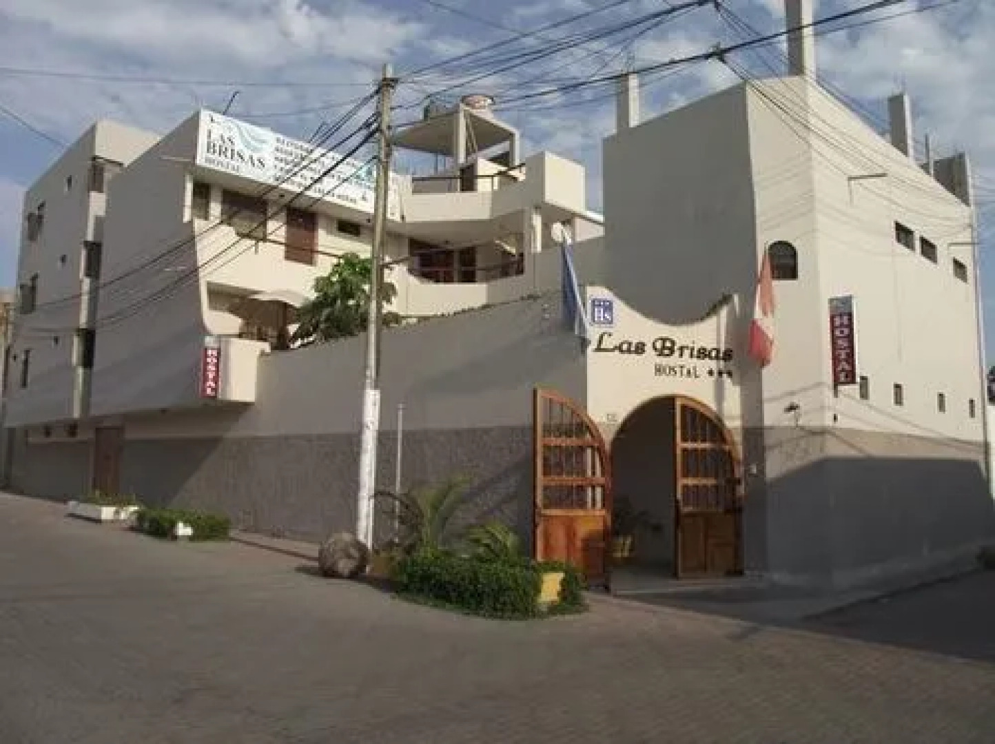 Las Brisas Hostal